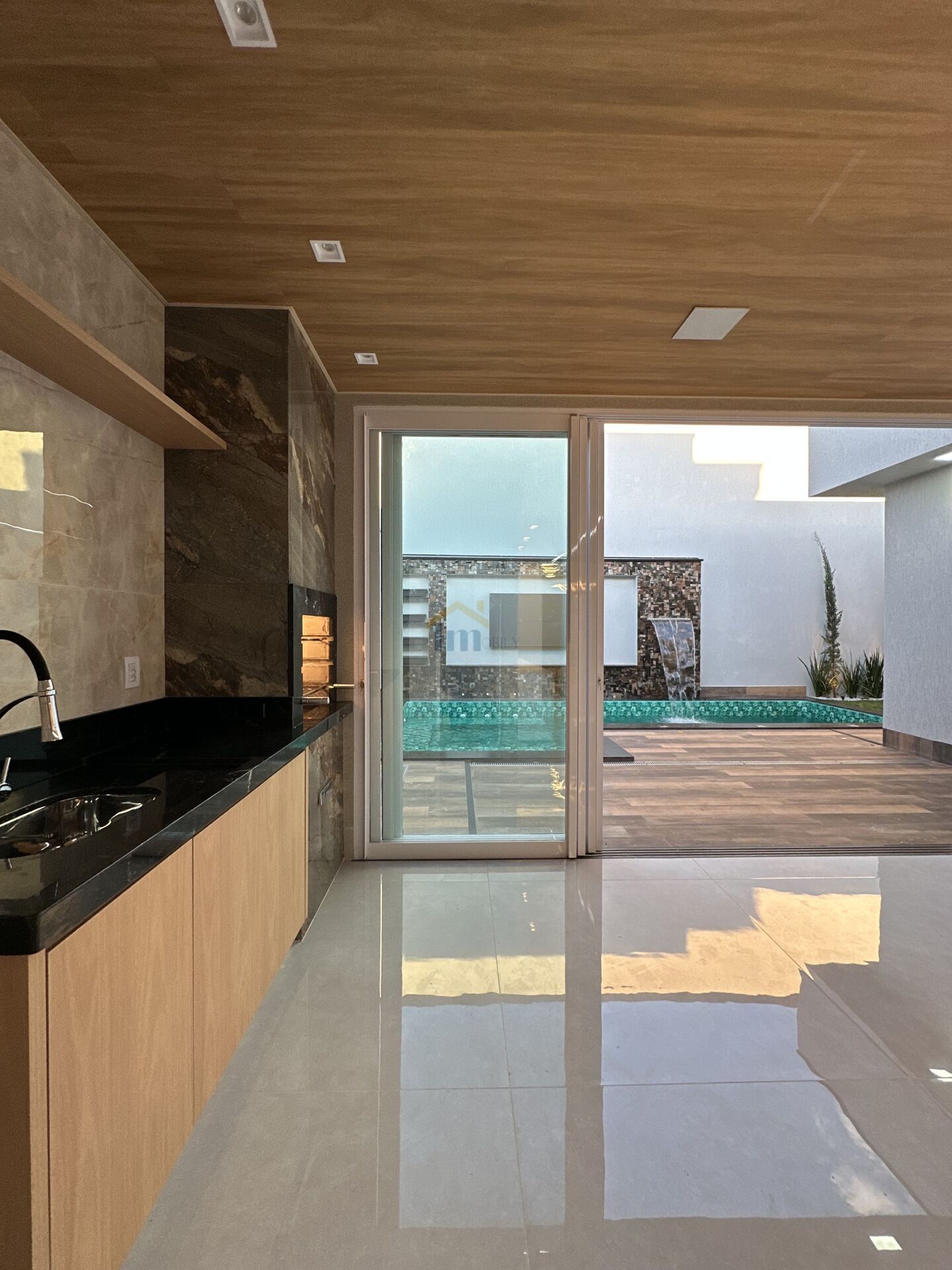 Casa à venda com 3 quartos, 230m² - Foto 6