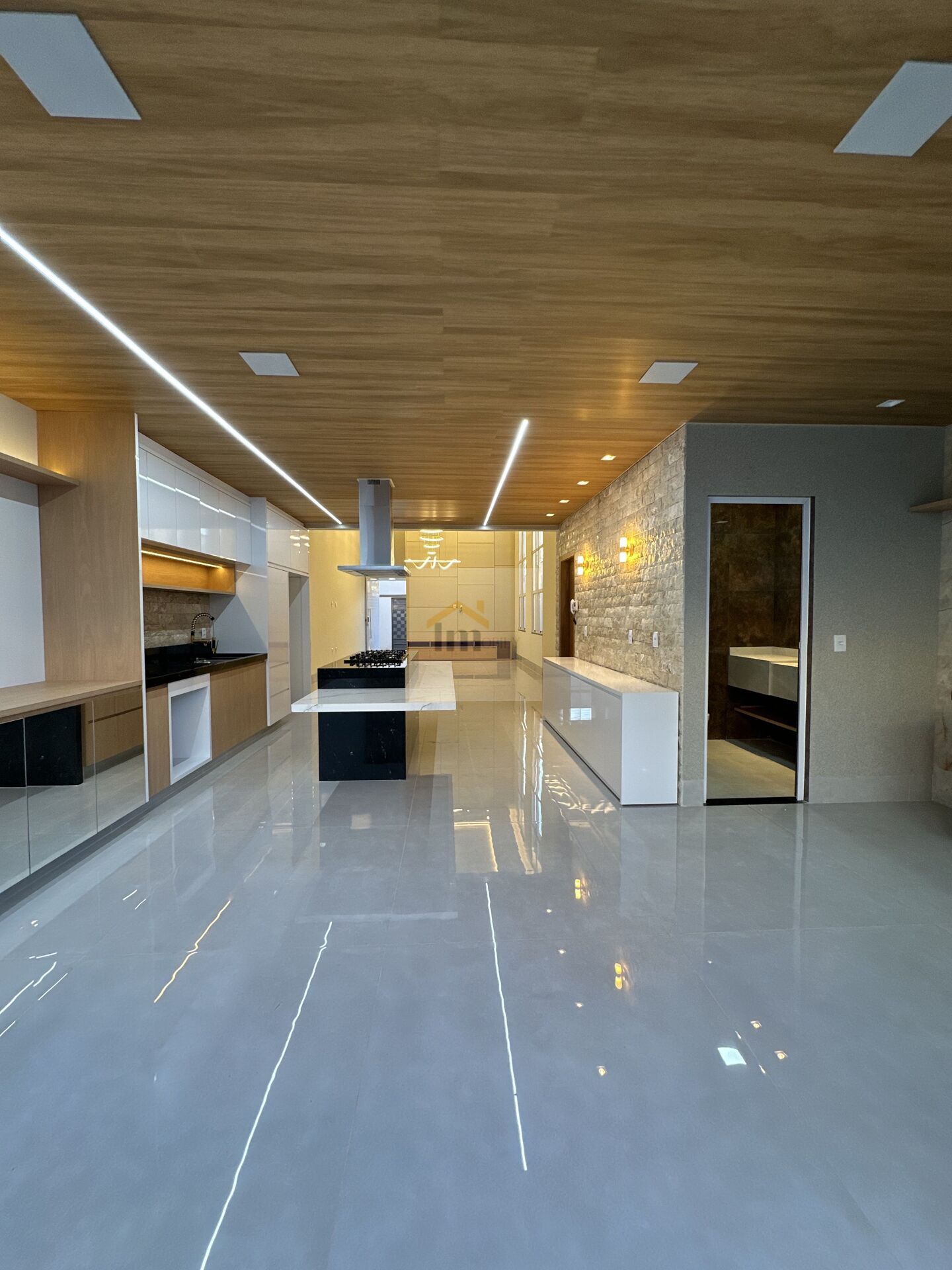 Casa à venda com 3 quartos, 230m² - Foto 12