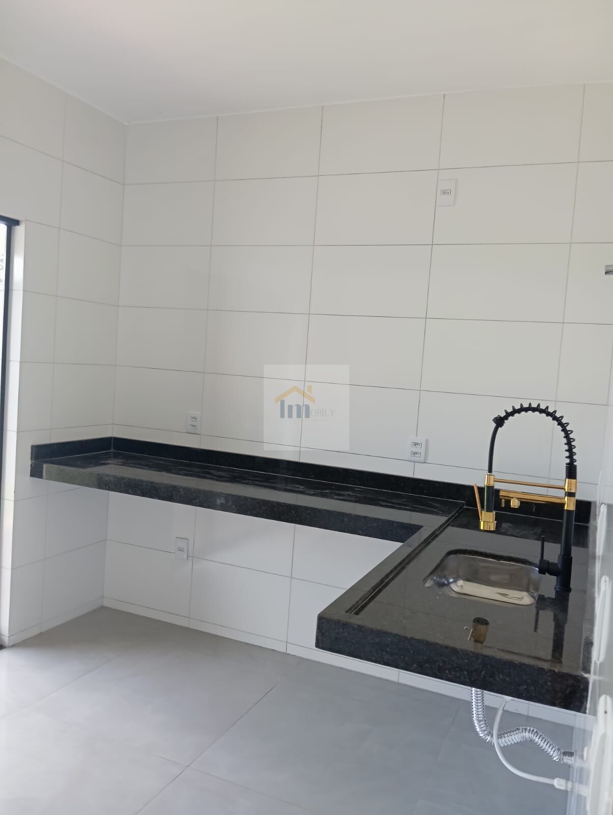Casa à venda com 3 quartos, 98m² - Foto 11