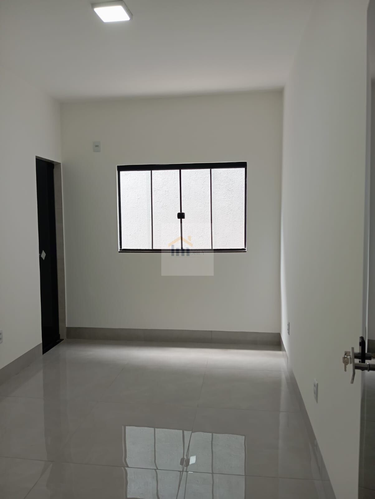 Casa à venda com 3 quartos, 98m² - Foto 3