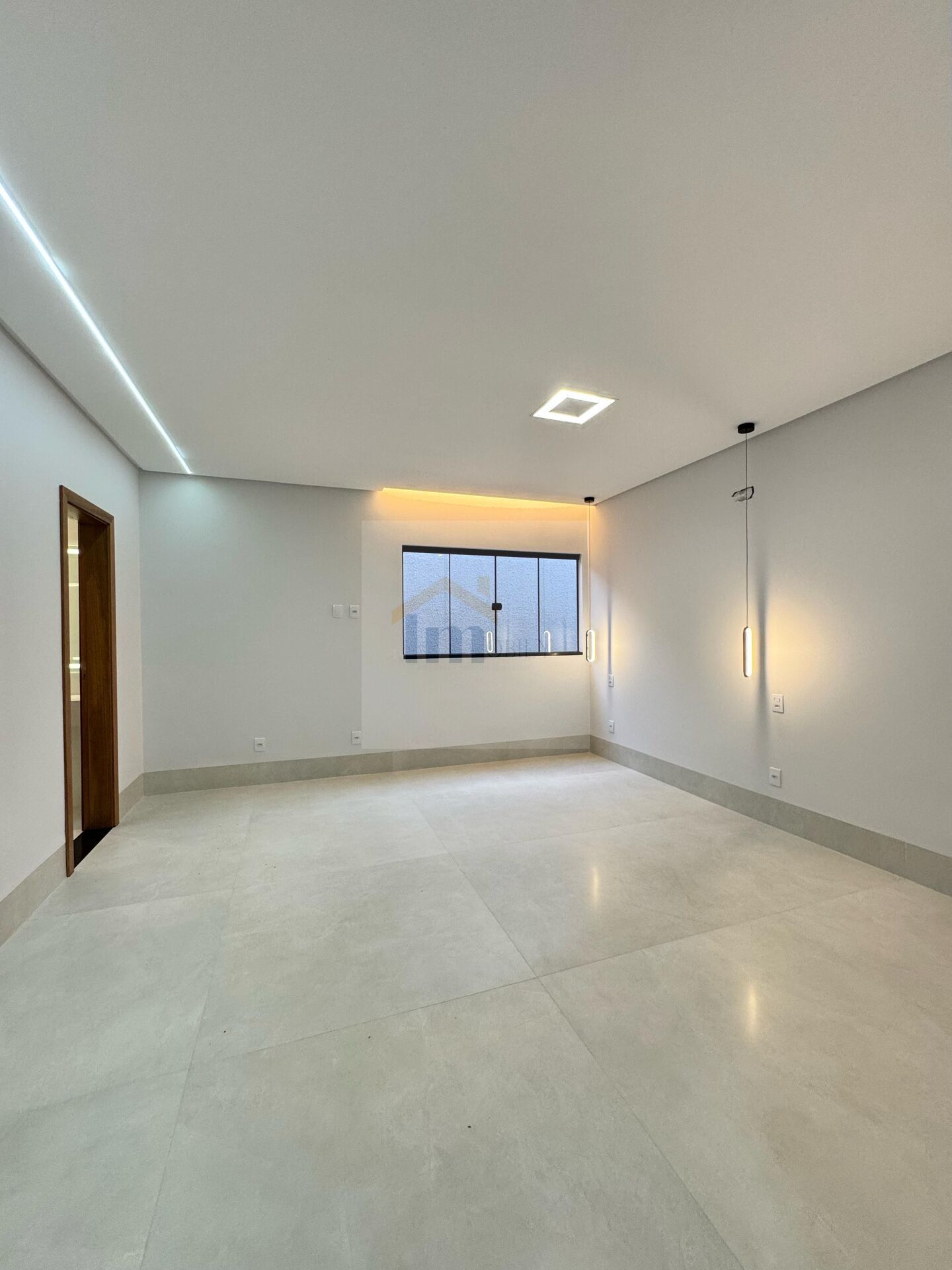 Casa à venda com 4 quartos, 290m² - Foto 5