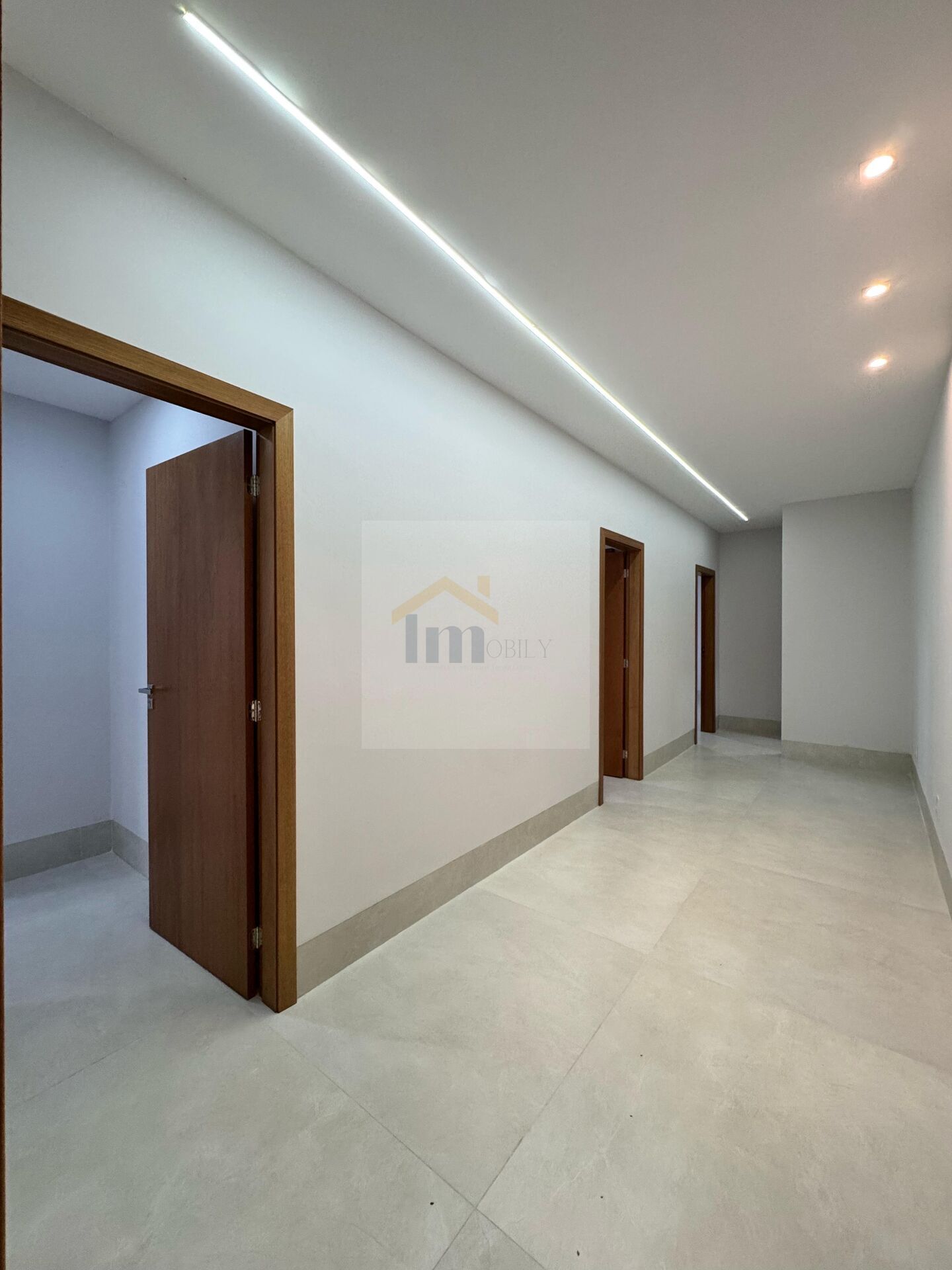 Casa à venda com 4 quartos, 290m² - Foto 12