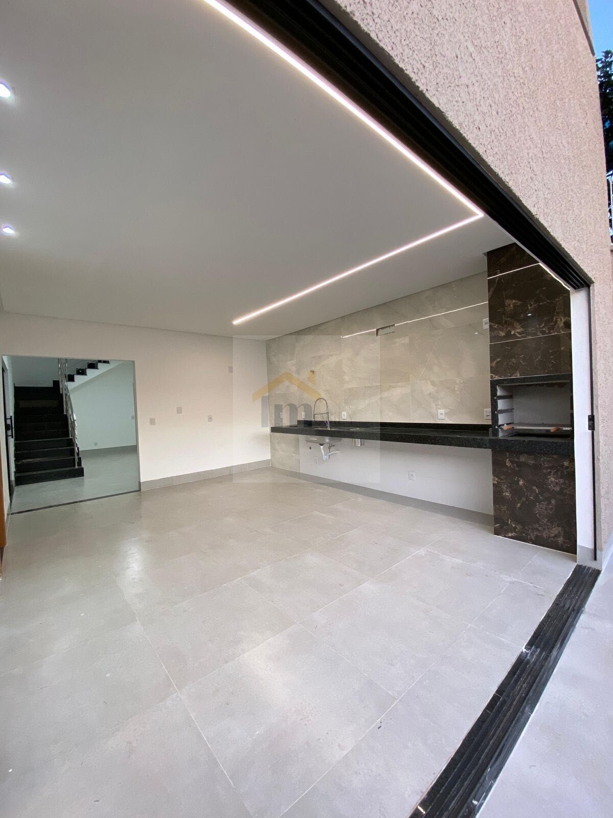 Casa à venda com 3 quartos, 167m² - Foto 5