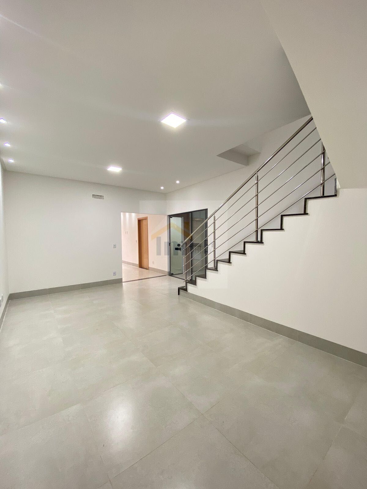 Casa à venda com 3 quartos, 167m² - Foto 9