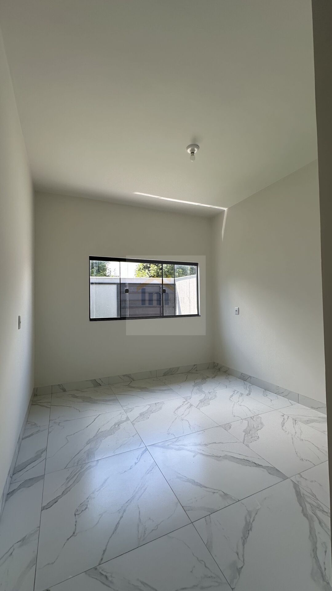 Casa à venda com 3 quartos, 98m² - Foto 4