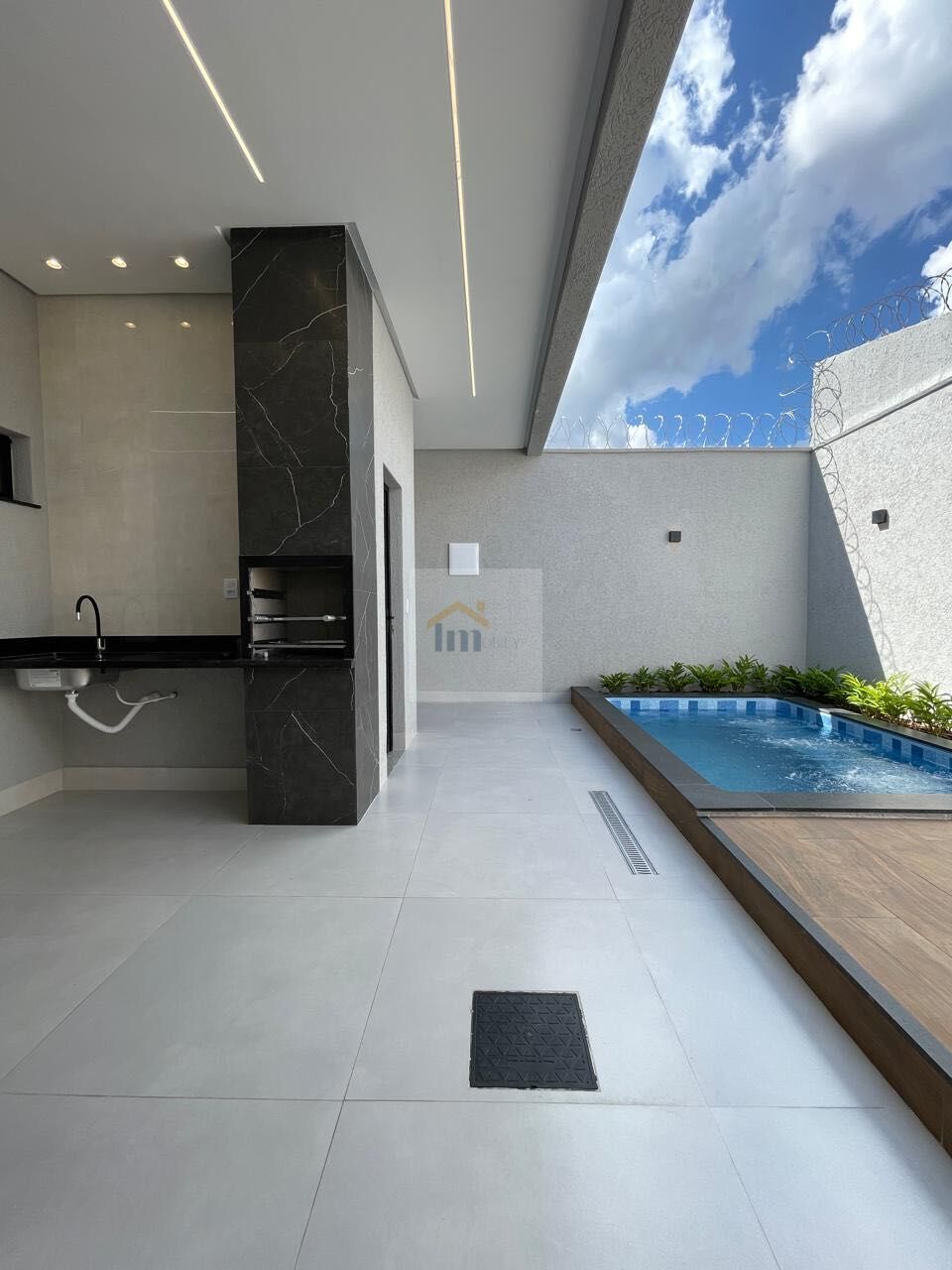 Casa, 3 quartos, 142 m² - Foto 1