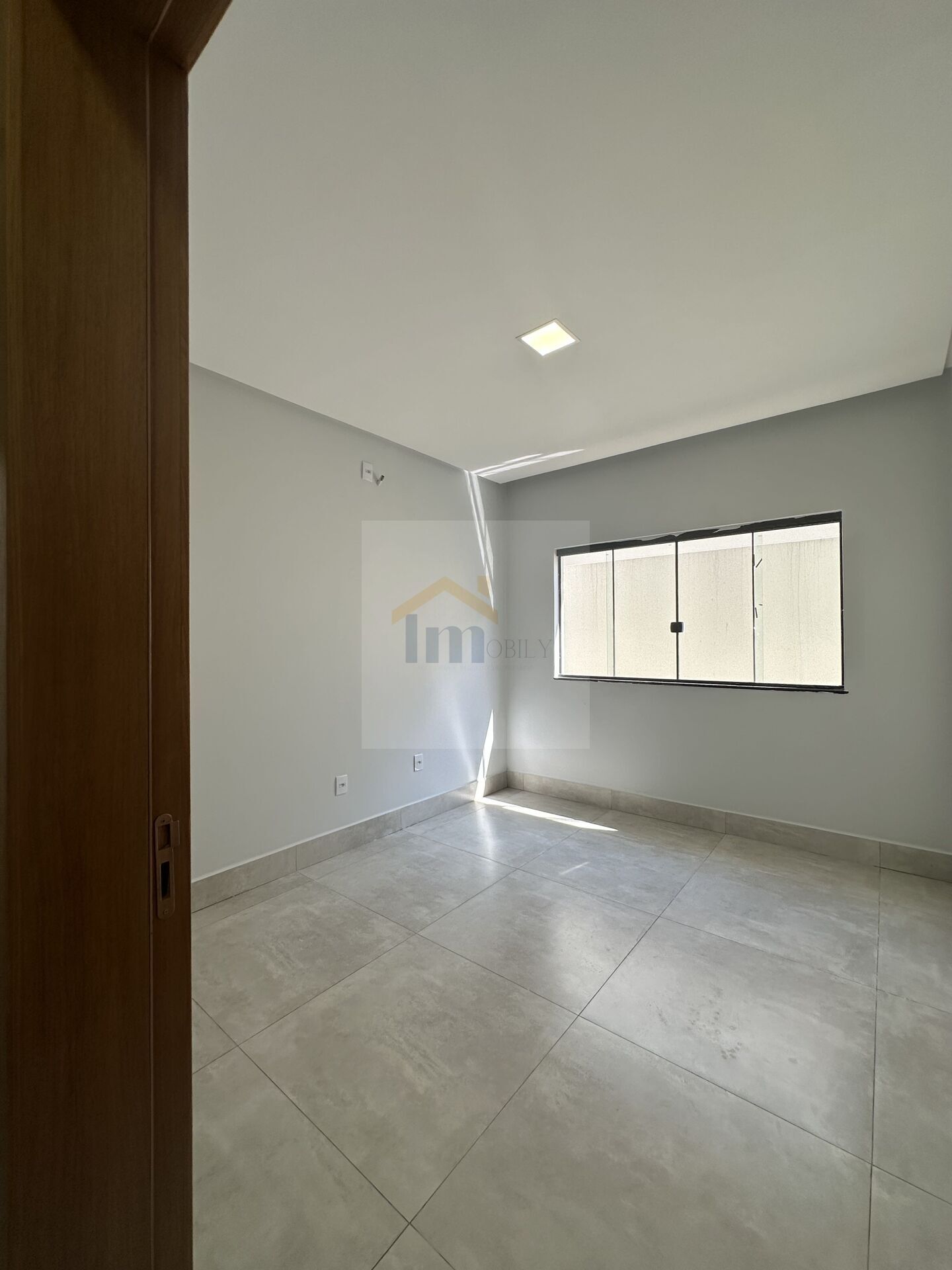 Casa à venda com 3 quartos, 14m² - Foto 12