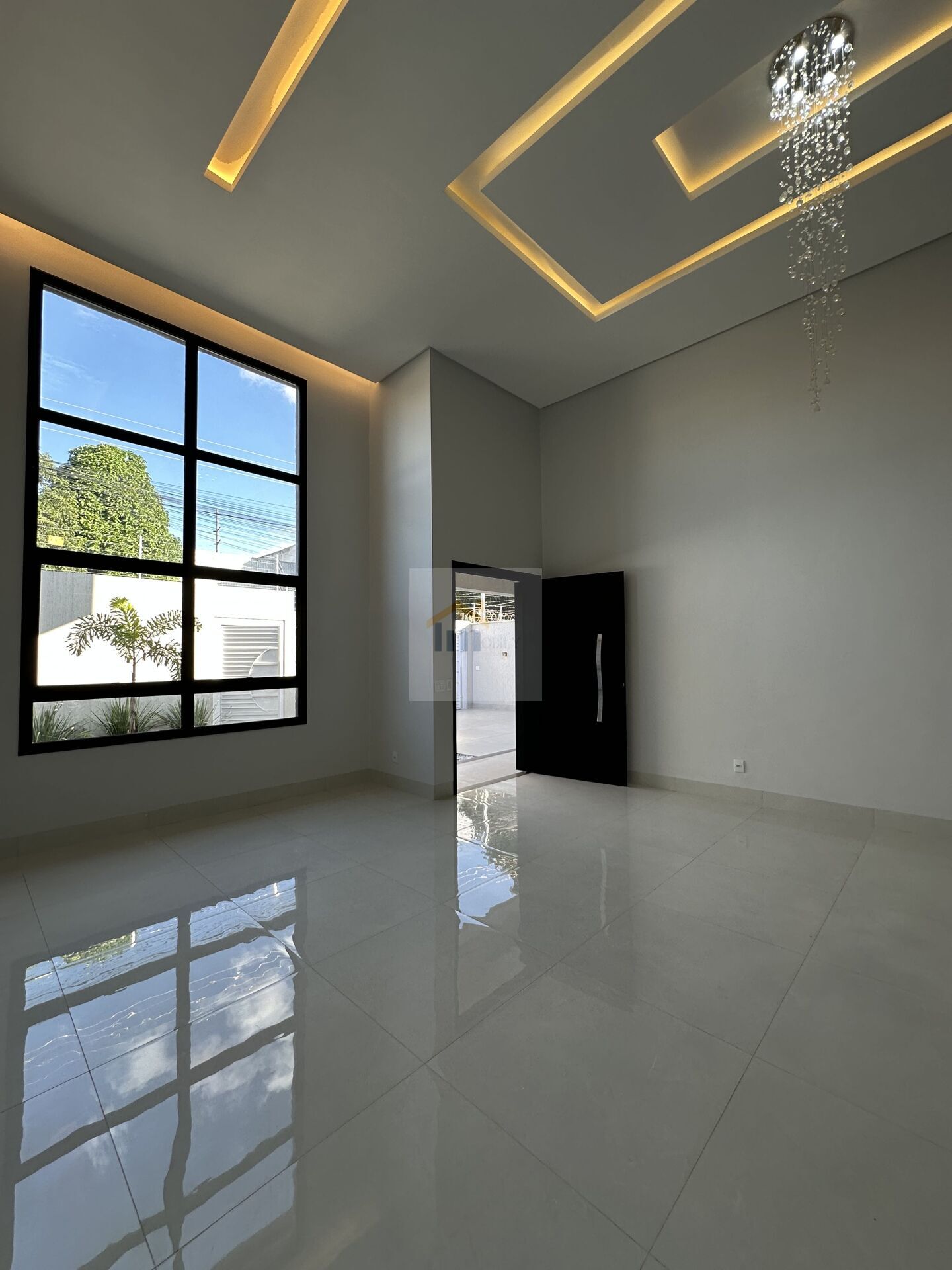 Casa à venda com 3 quartos, 215m² - Foto 3