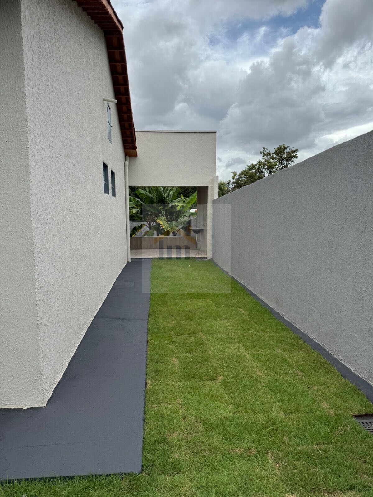 Casa à venda com 3 quartos, 160m² - Foto 2