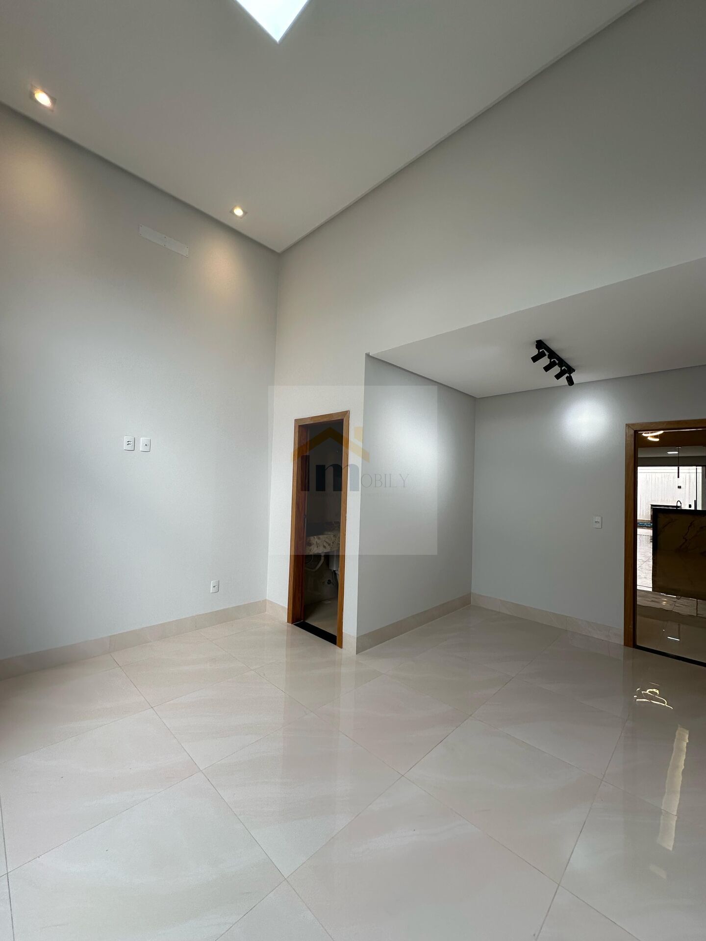 Casa à venda com 3 quartos, 140m² - Foto 4