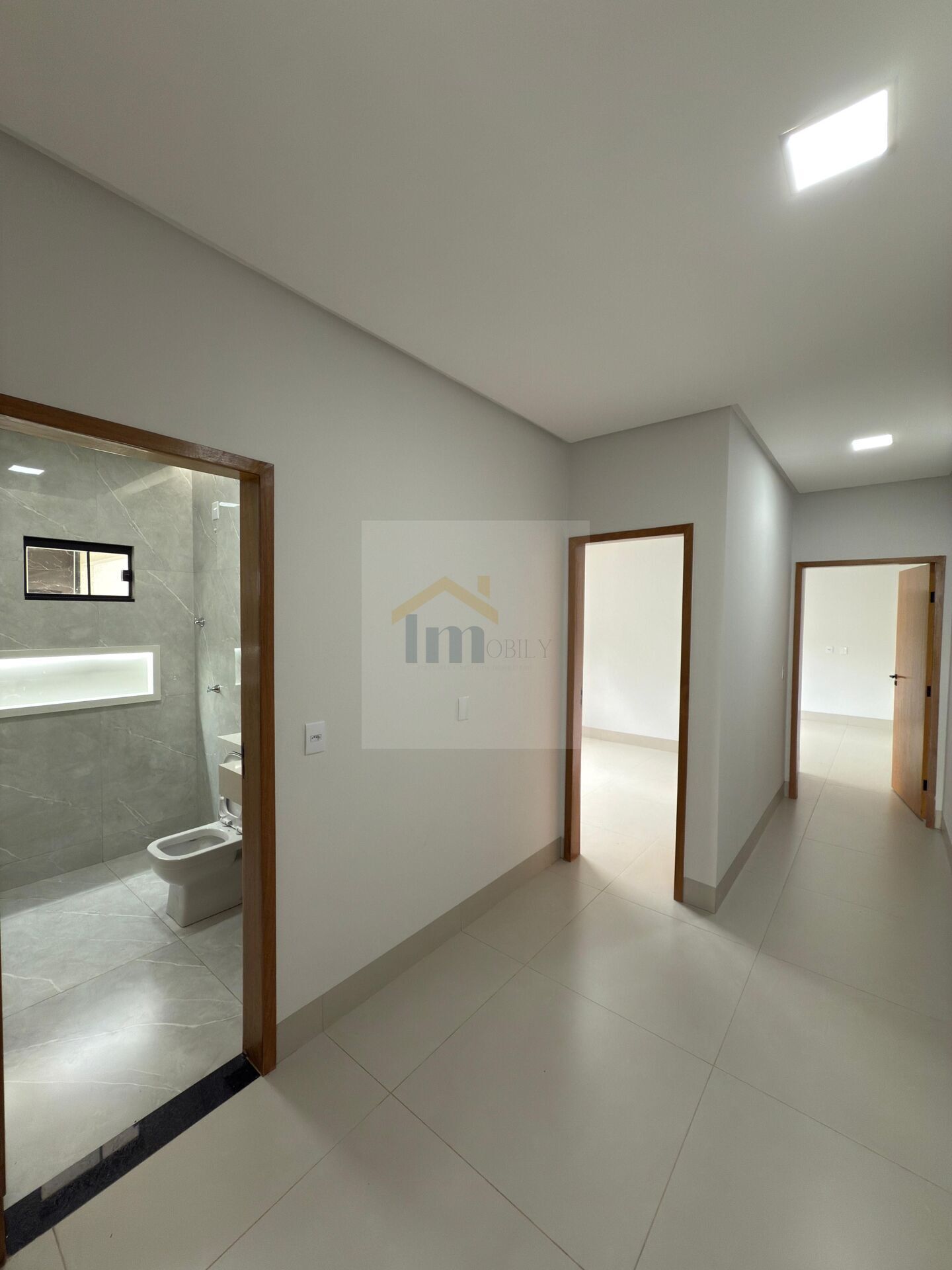 Casa à venda com 3 quartos, 182m² - Foto 9