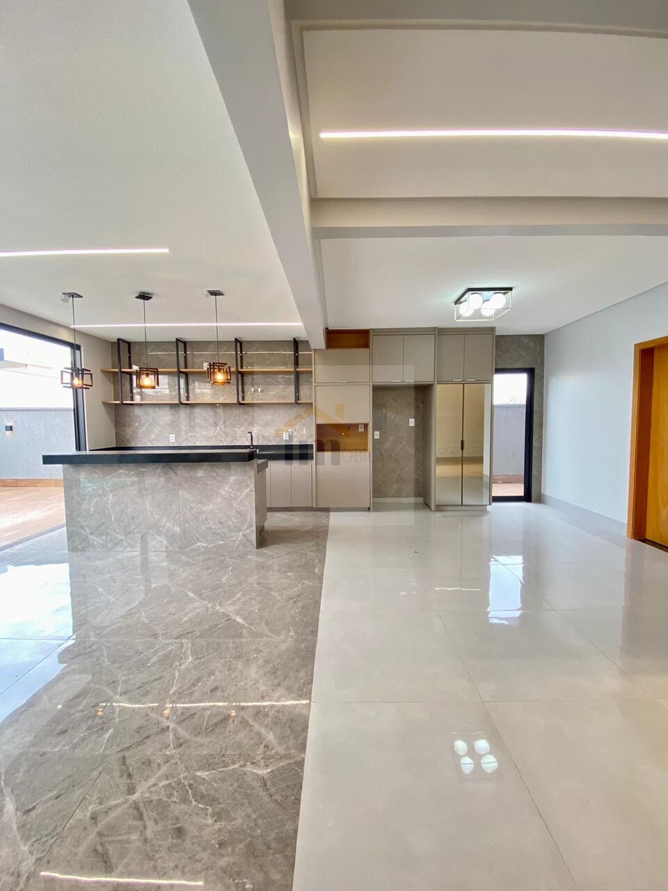 Casa à venda com 4 quartos, 238m² - Foto 15