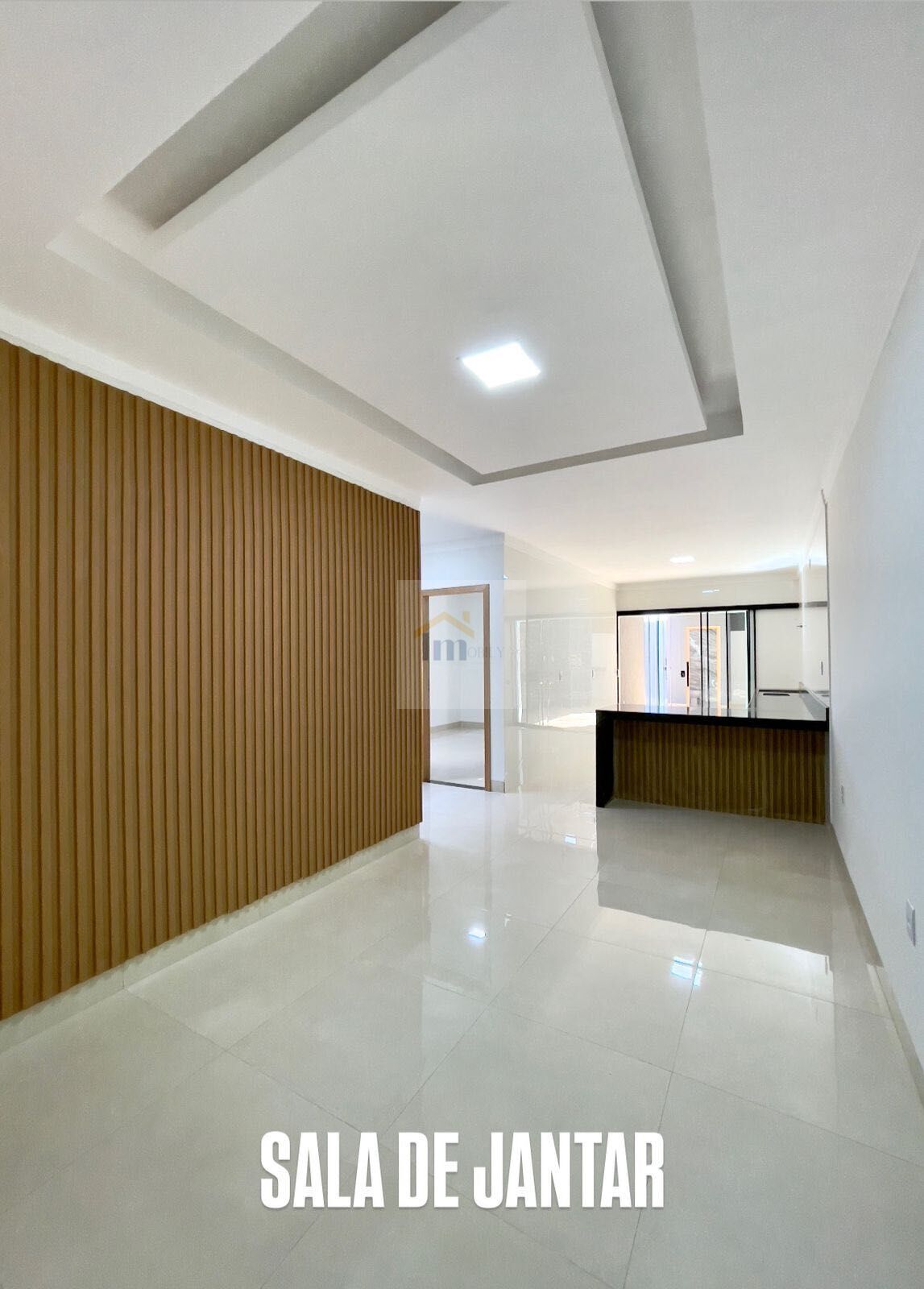Casa à venda com 3 quartos, 136m² - Foto 1