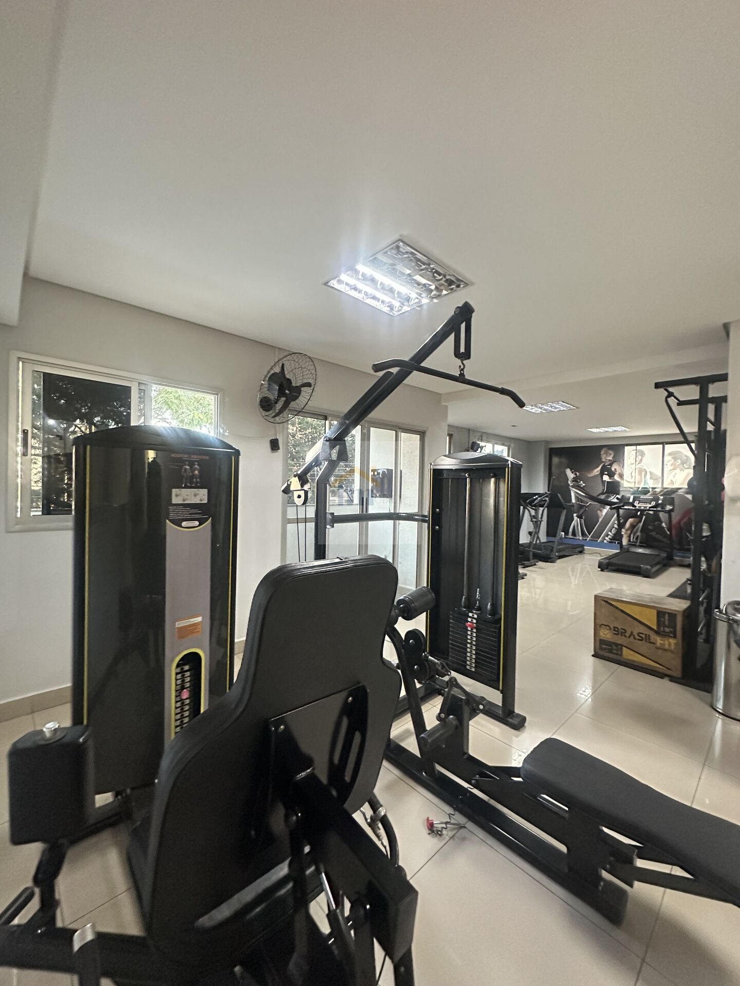 Apartamento à venda com 3 quartos, 75m² - Foto 12