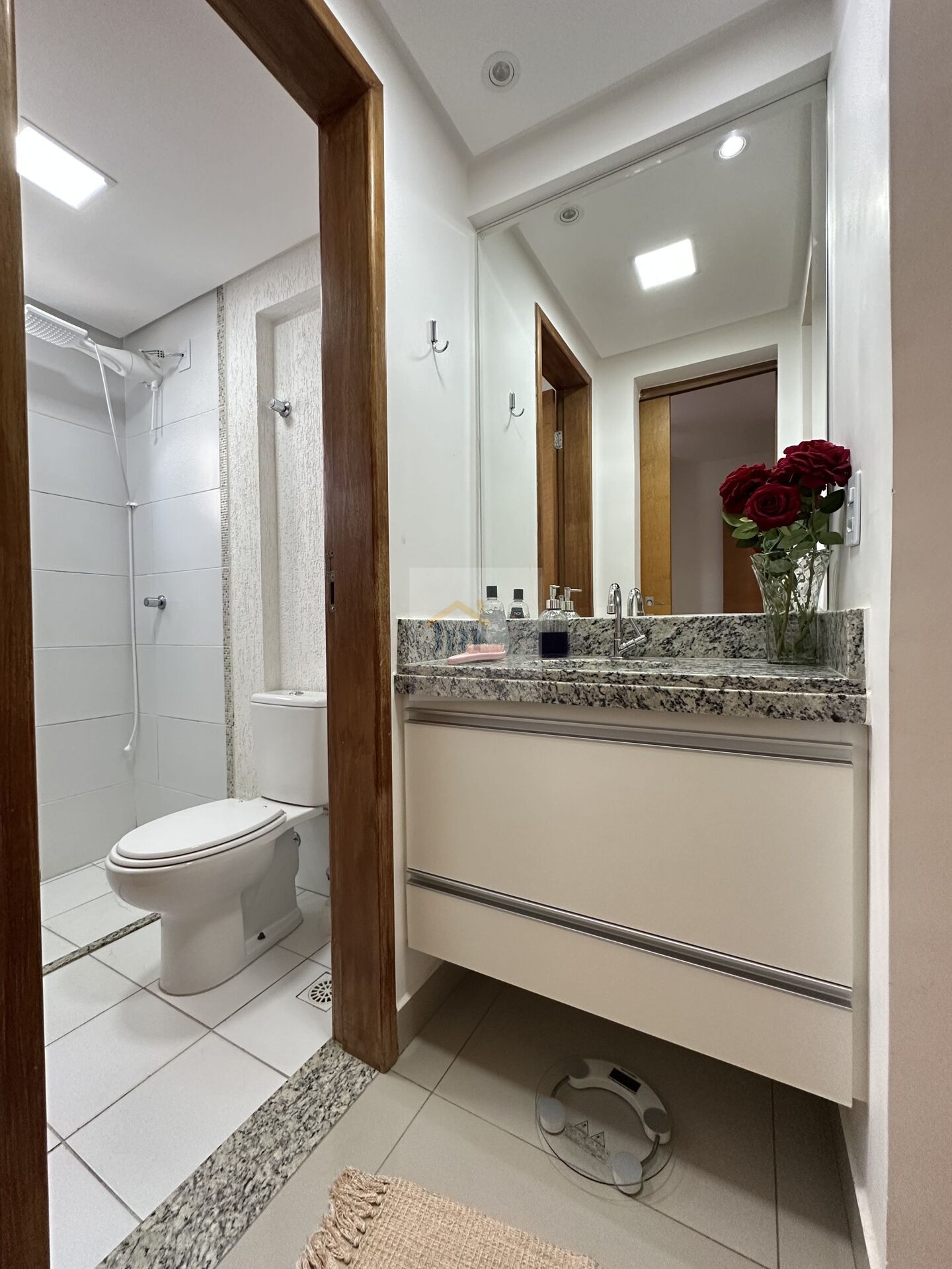 Apartamento à venda com 3 quartos, 75m² - Foto 9