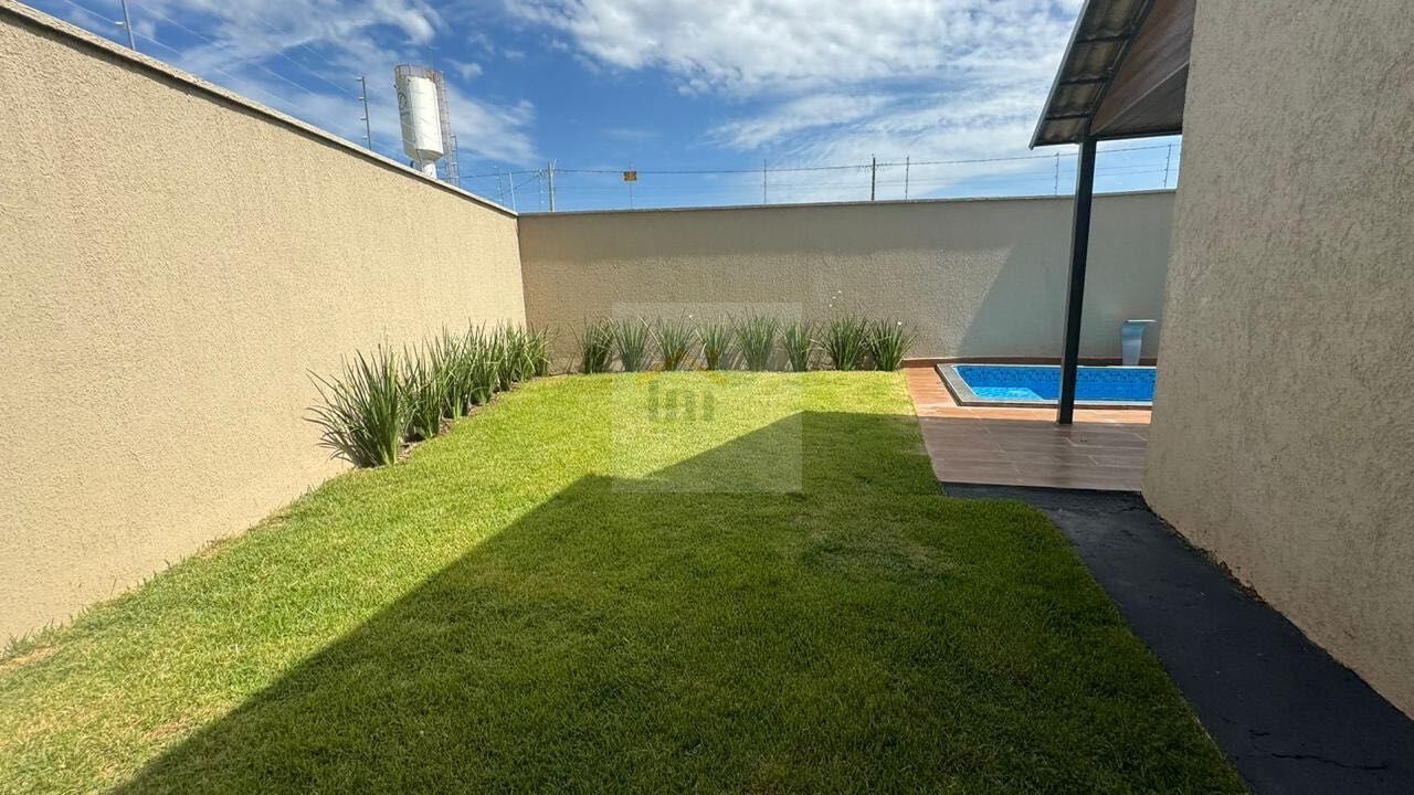 Casa à venda com 3 quartos, 104m² - Foto 2