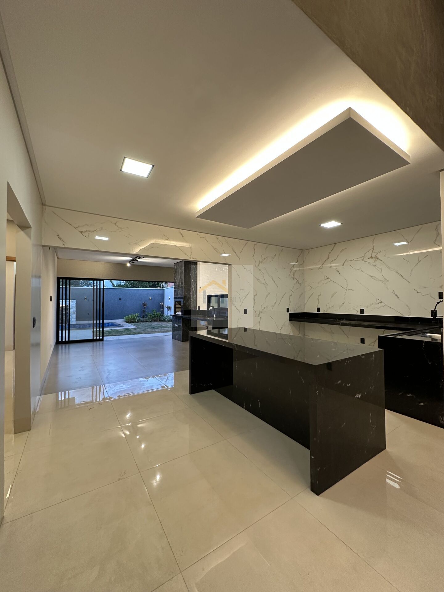 Casa à venda com 3 quartos, 189m² - Foto 5