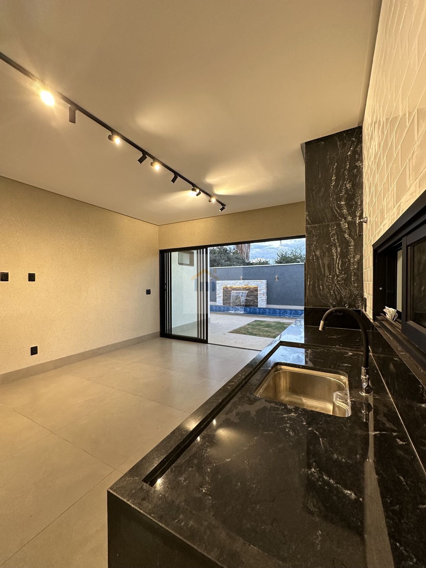 Casa à venda com 3 quartos, 189m² - Foto 39