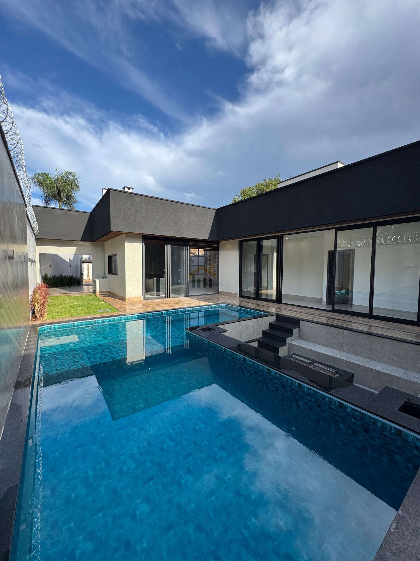Casa à venda com 3 quartos, 260m² - Foto 23