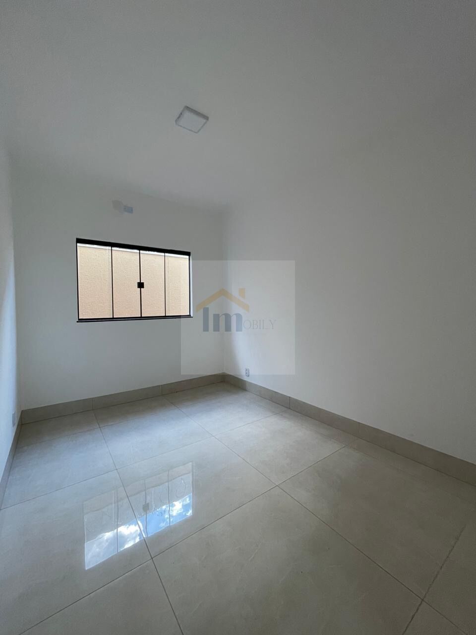 Casa à venda com 3 quartos, 99m² - Foto 3