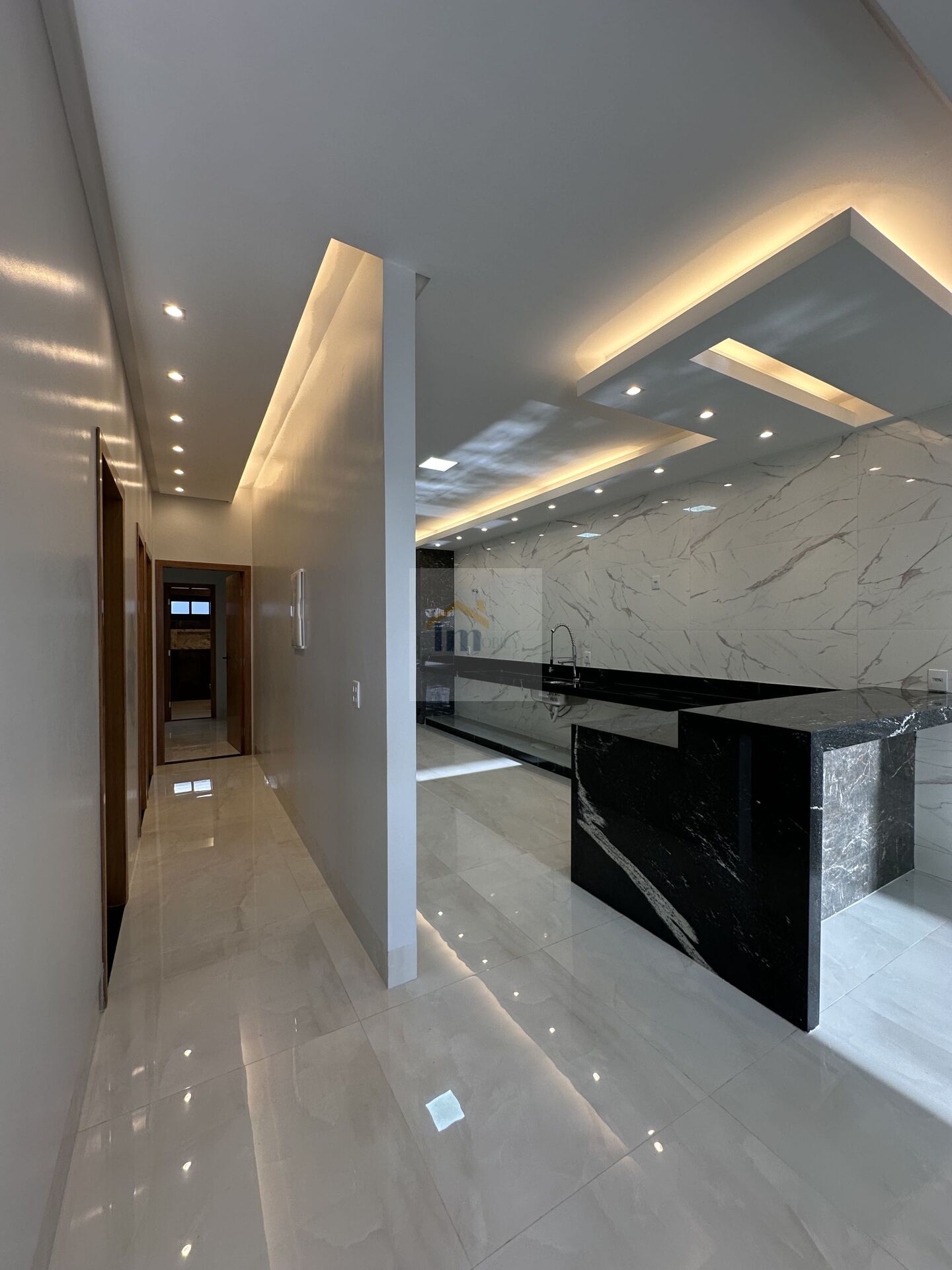 Casa à venda com 3 quartos, 174m² - Foto 4