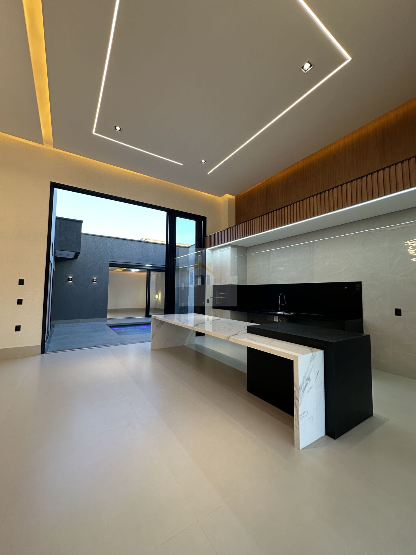 Casa, 3 quartos, 238 m² - Foto 2