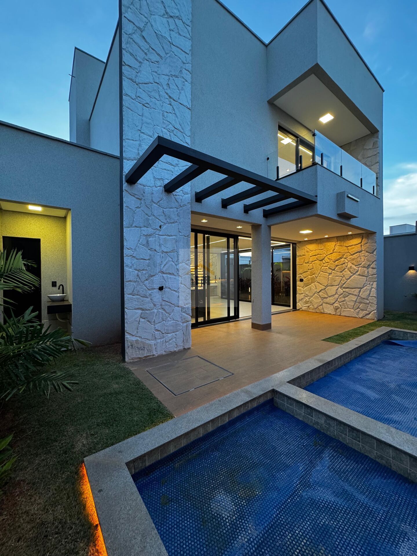 Casa, 4 quartos, 218 m² - Foto 8
