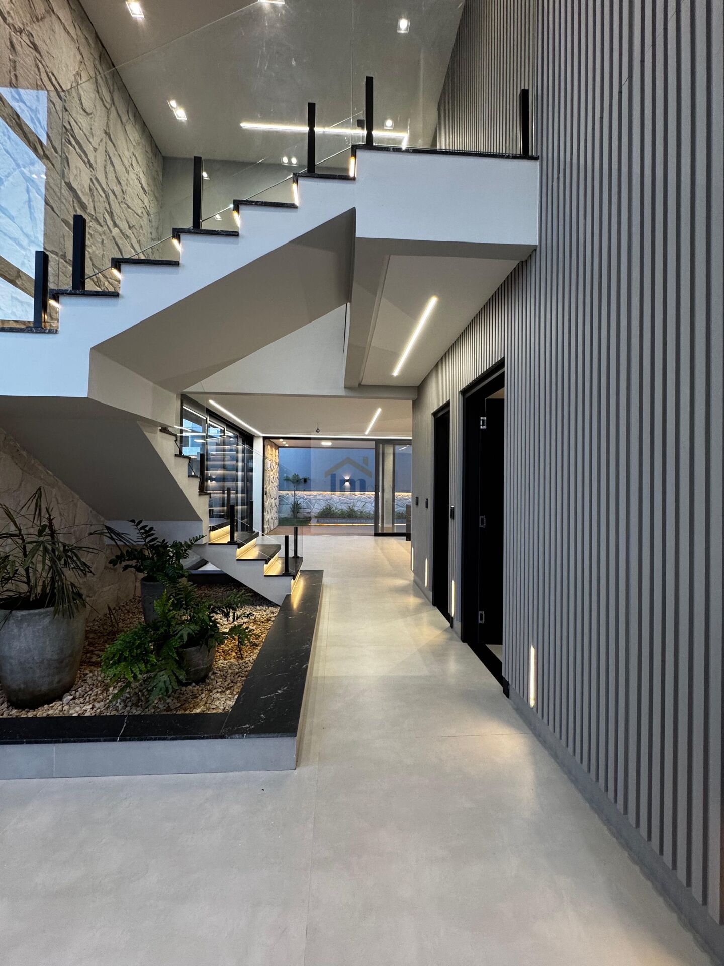Casa, 4 quartos, 218 m² - Foto 4