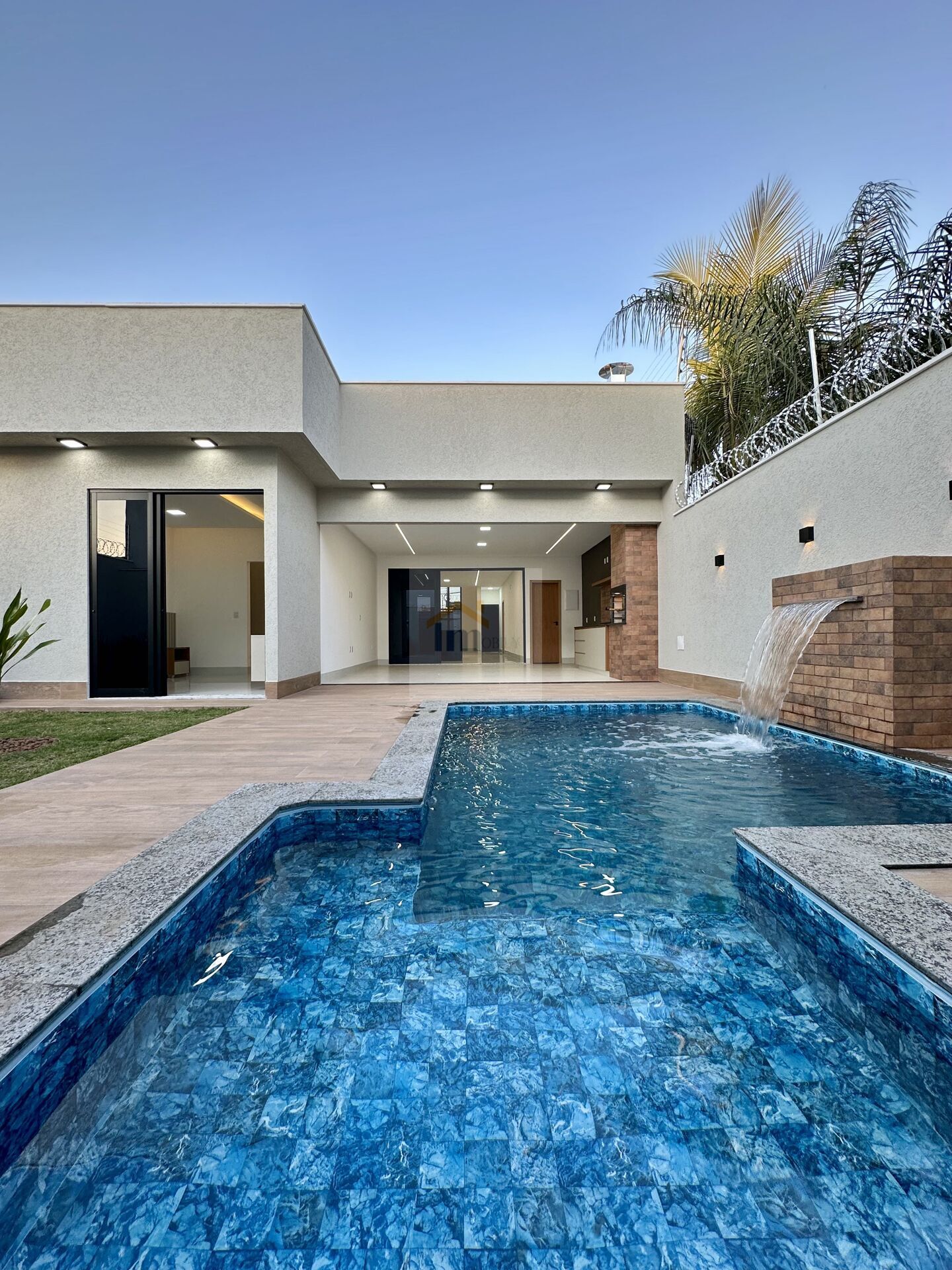 Casa à venda com 3 quartos, 191m² - Foto 15