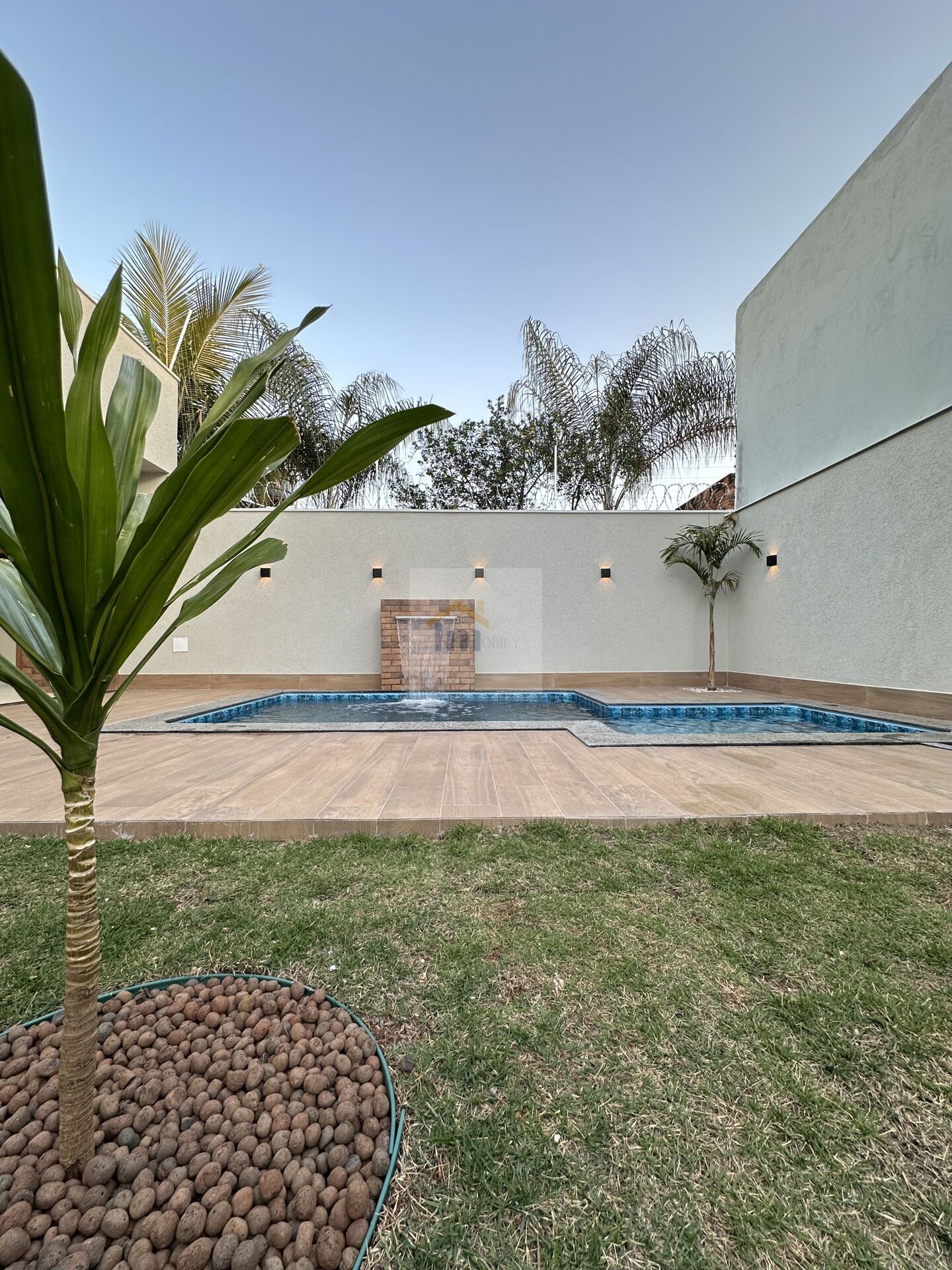 Casa à venda com 3 quartos, 191m² - Foto 4