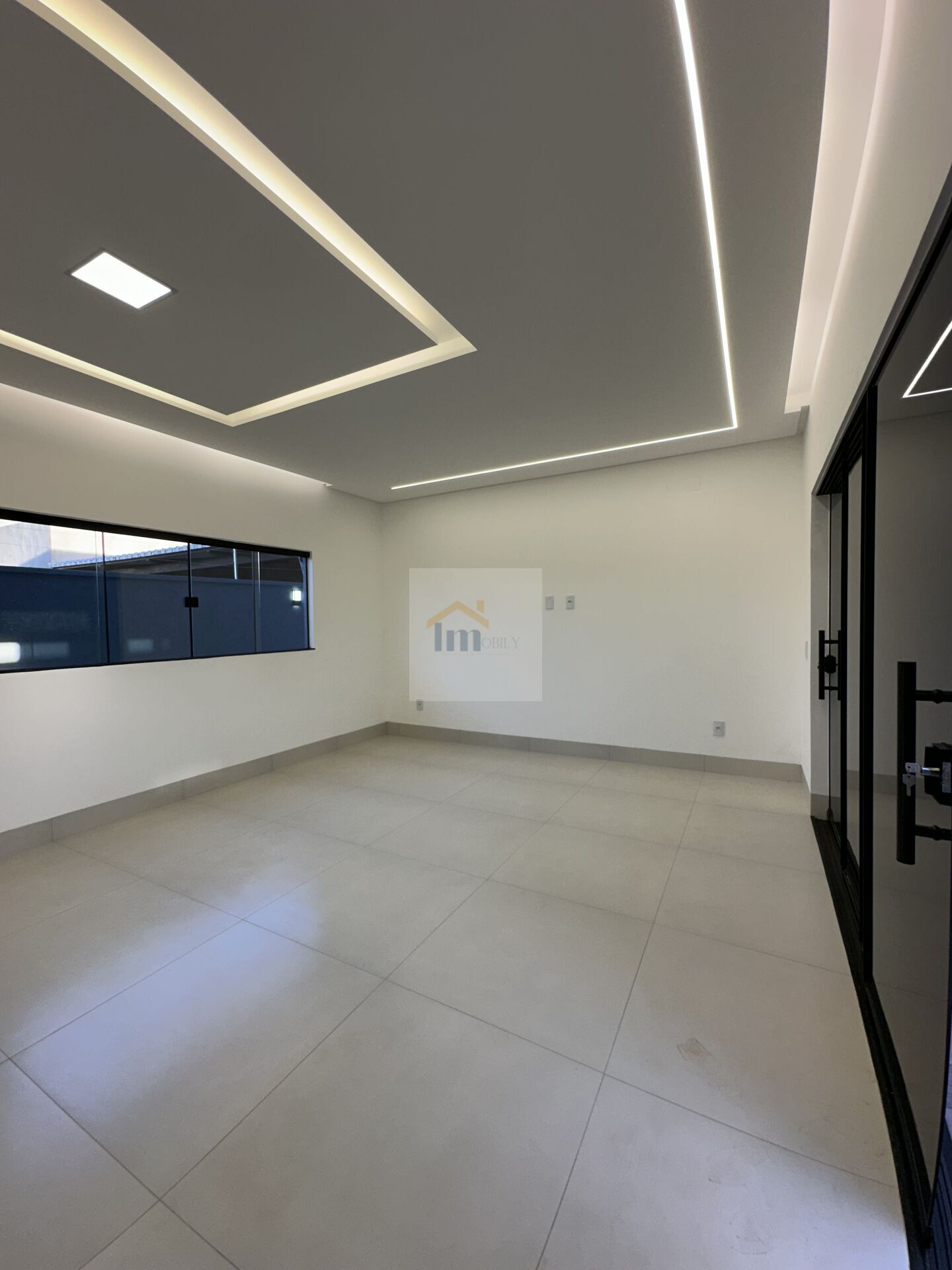 Casa à venda com 3 quartos, 360m² - Foto 3