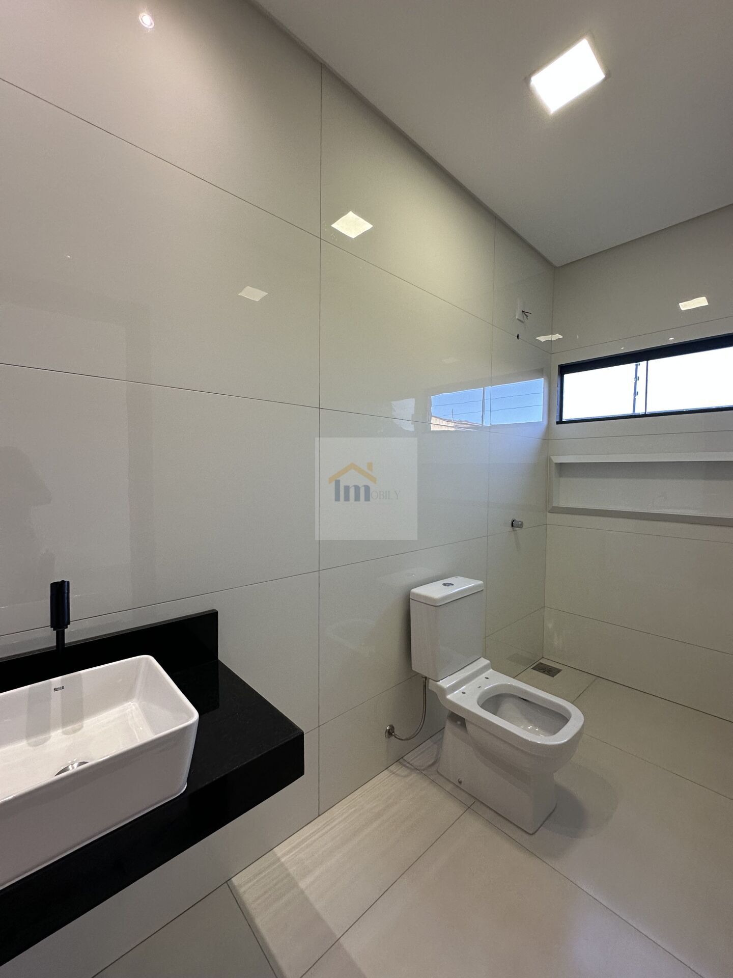 Casa à venda com 3 quartos, 360m² - Foto 11