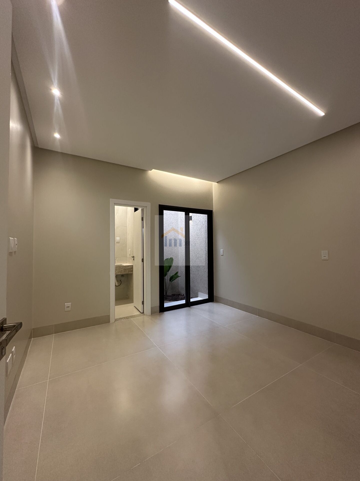 Casa, 4 quartos, 242 m² - Foto 11