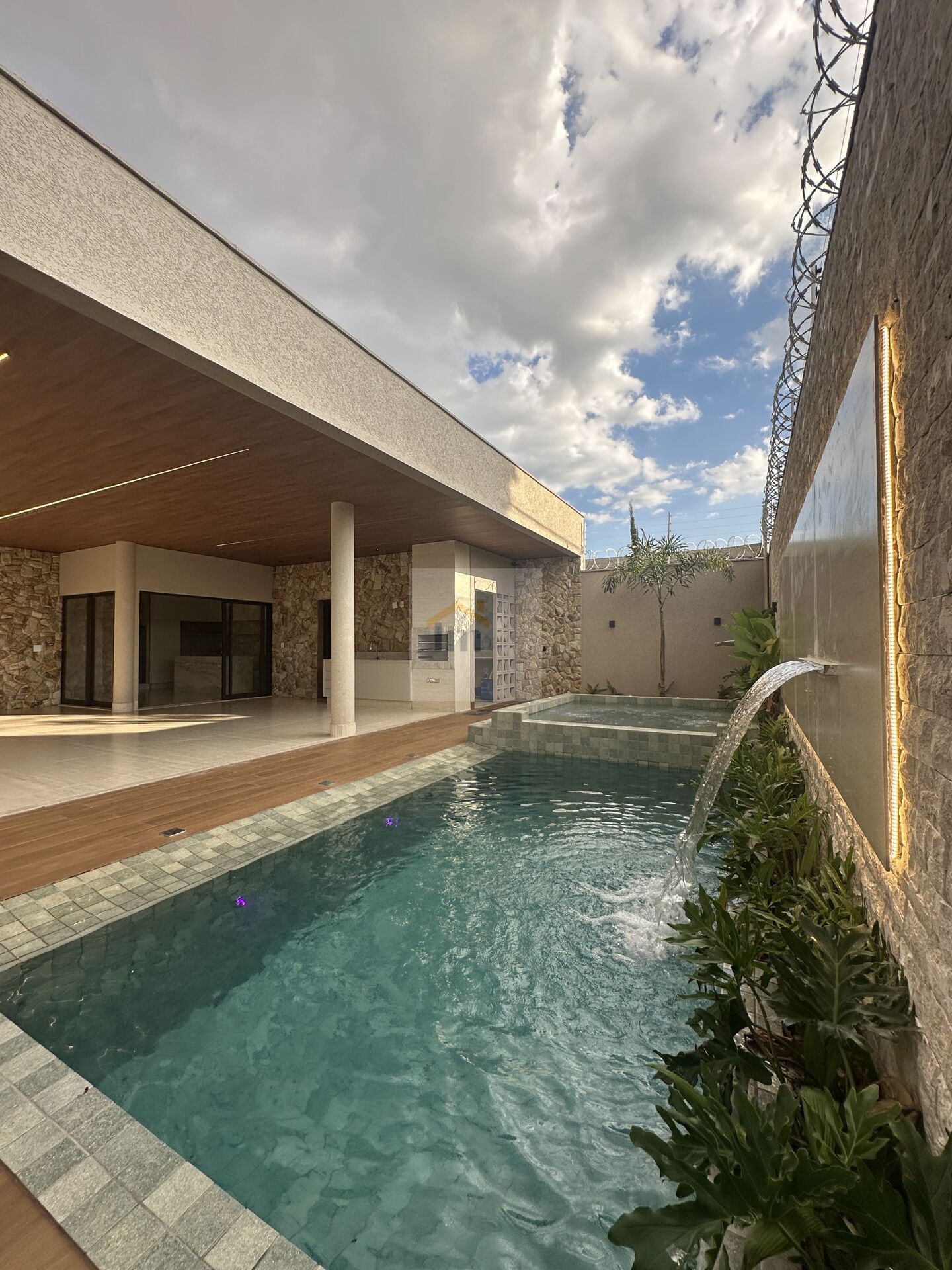 Casa, 4 quartos, 242 m² - Foto 7