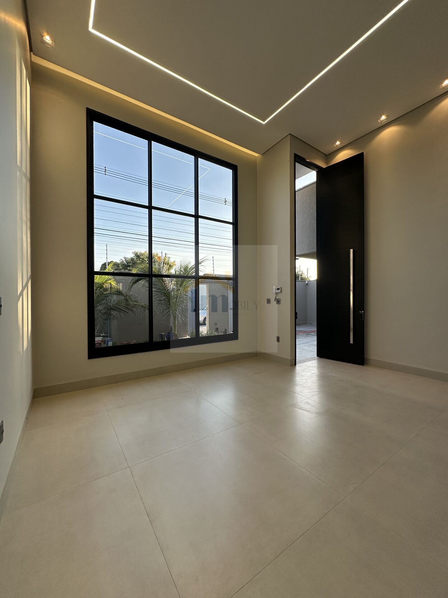 Casa à venda com 3 quartos, 220m² - Foto 1