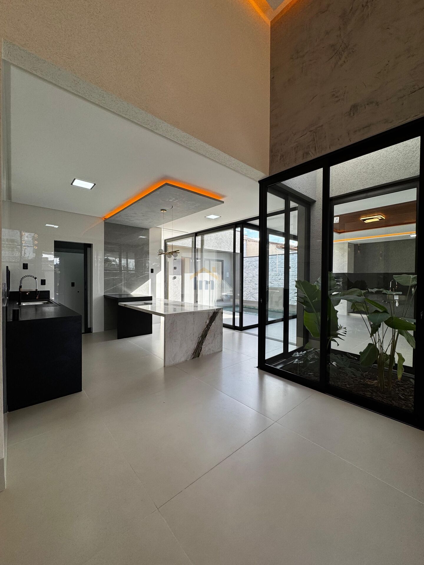 Casa, 4 quartos, 238 m² - Foto 4