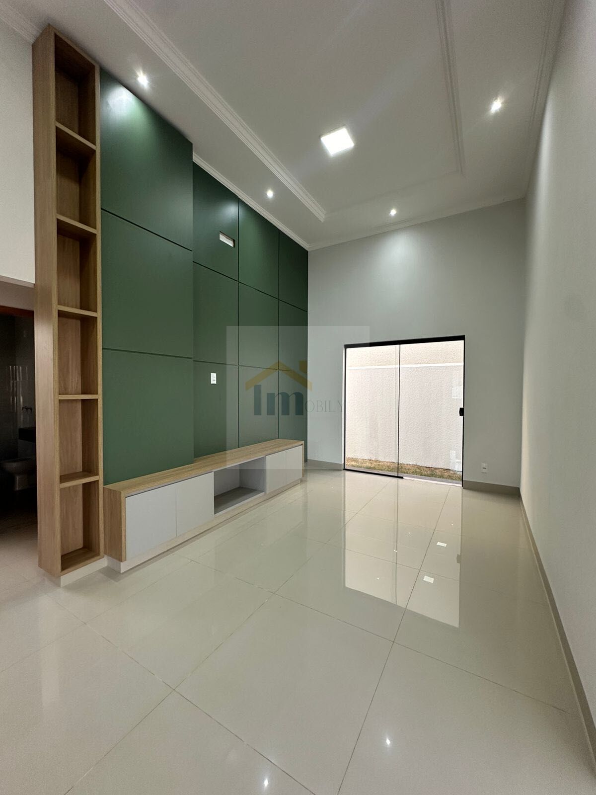 Casa à venda com 3 quartos, 135m² - Foto 1