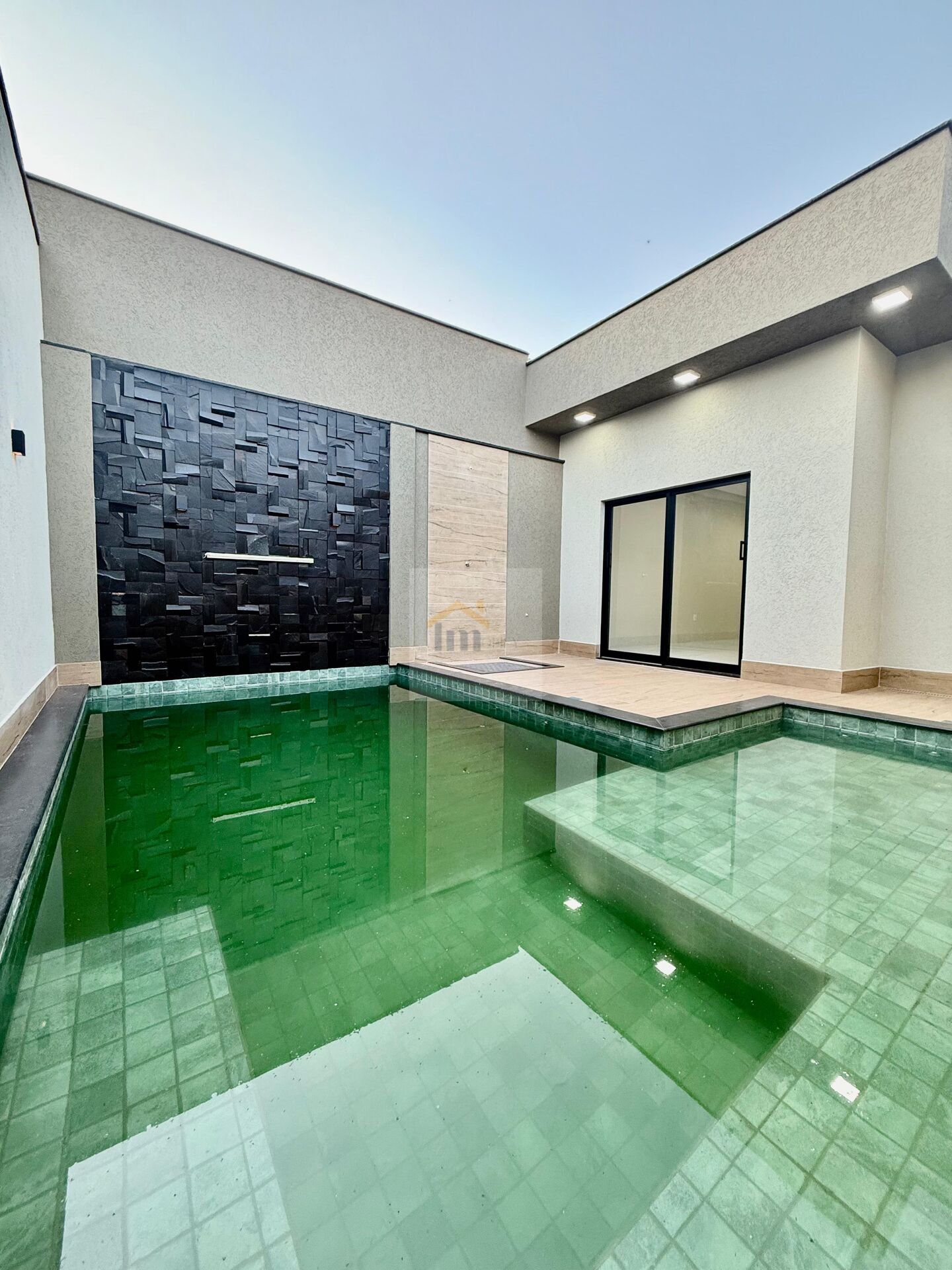 Casa à venda com 3 quartos, 218m² - Foto 7