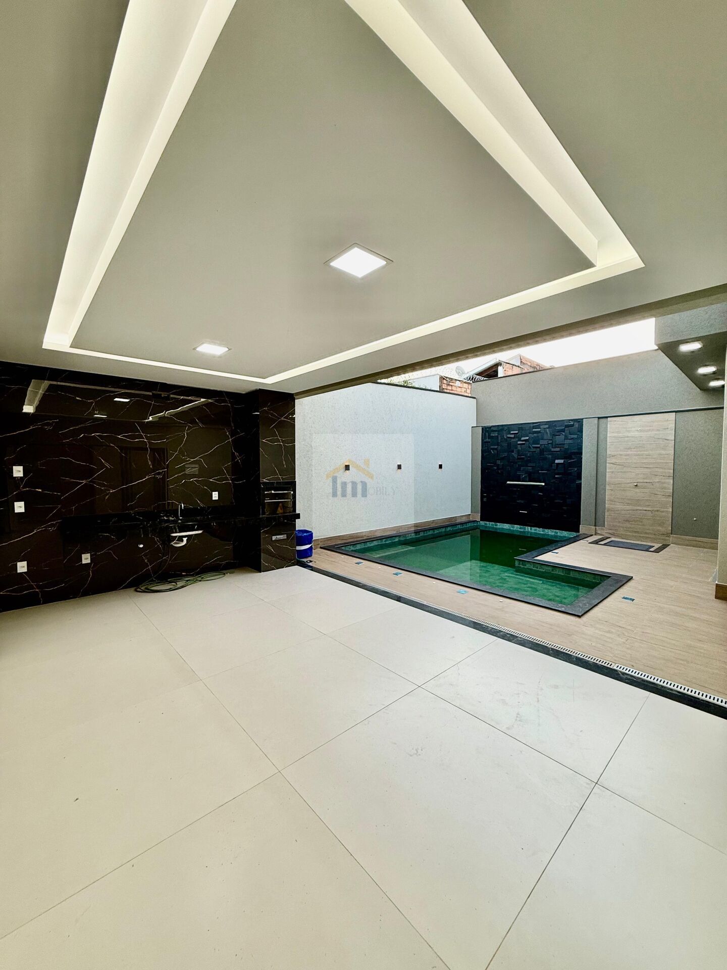 Casa à venda com 3 quartos, 218m² - Foto 5