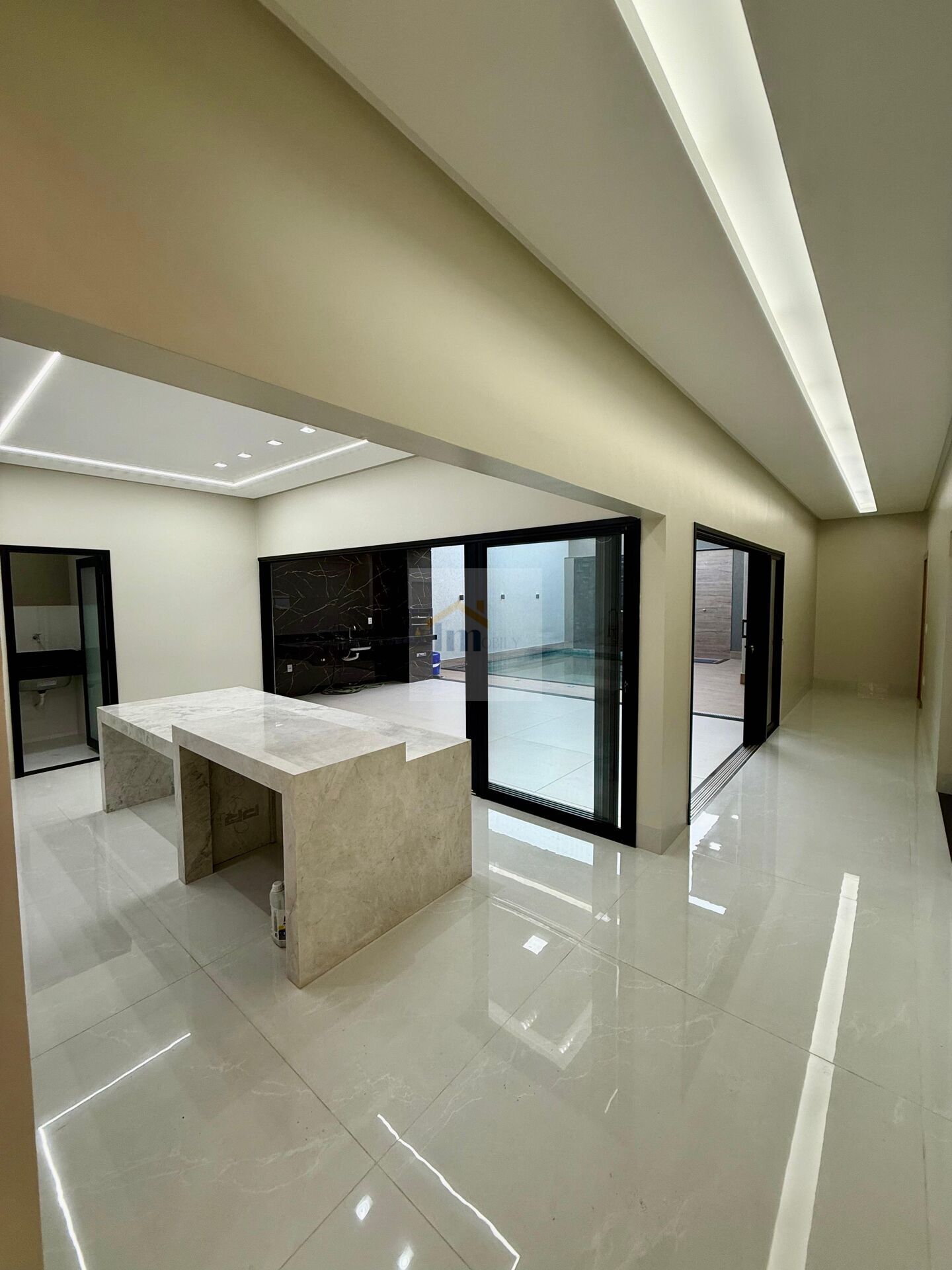 Casa à venda com 3 quartos, 218m² - Foto 12