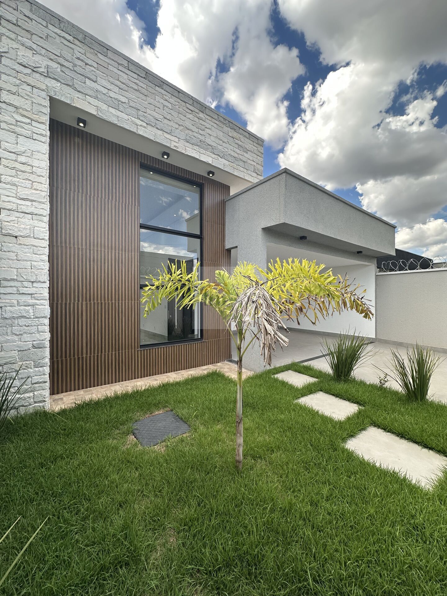 Casa, 3 quartos, 154 m² - Foto 1