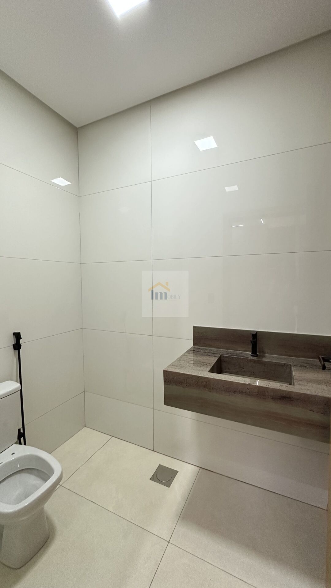 Casa, 4 quartos, 240 m² - Foto 25