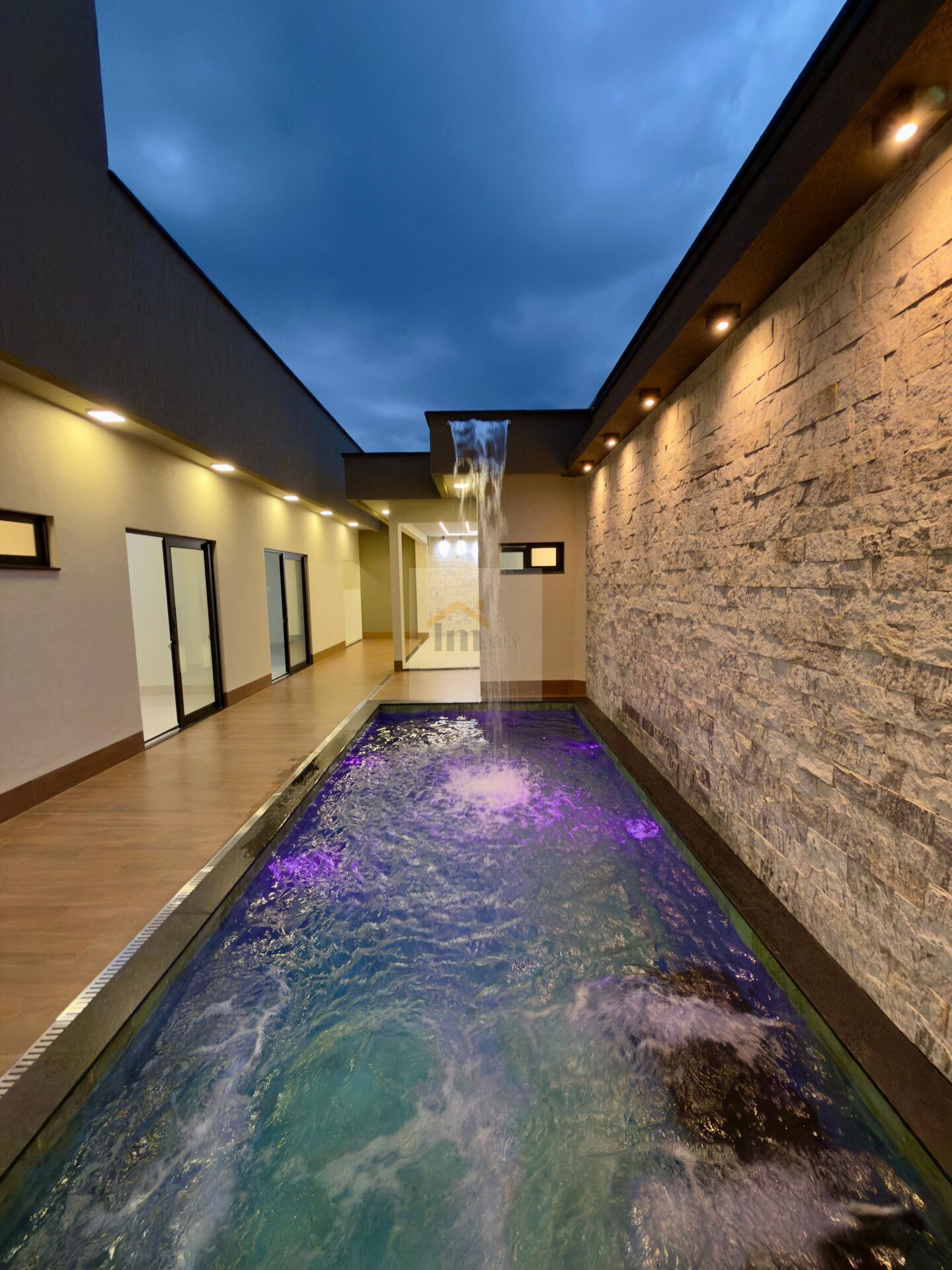 Casa, 3 quartos, 185 m² - Foto 2