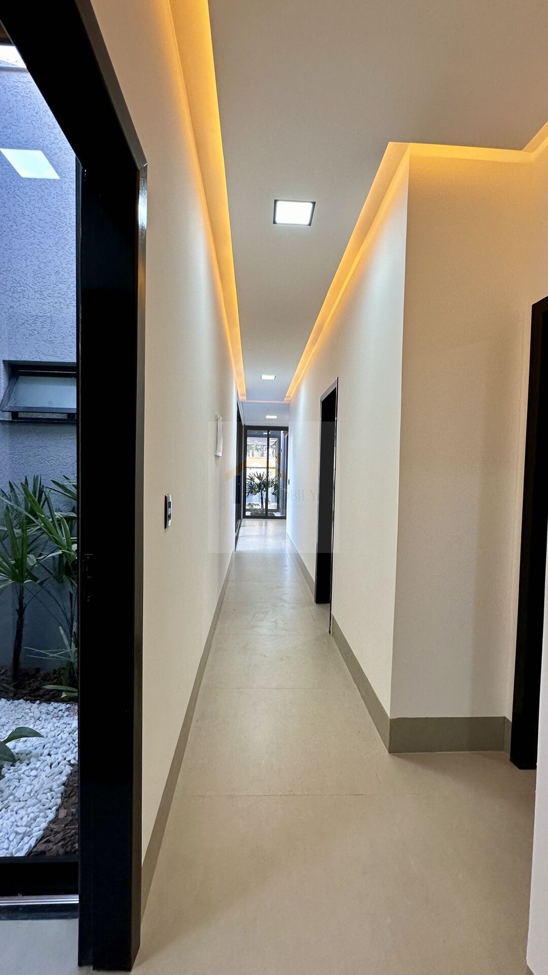 Casa à venda com 4 quartos, 238m² - Foto 11