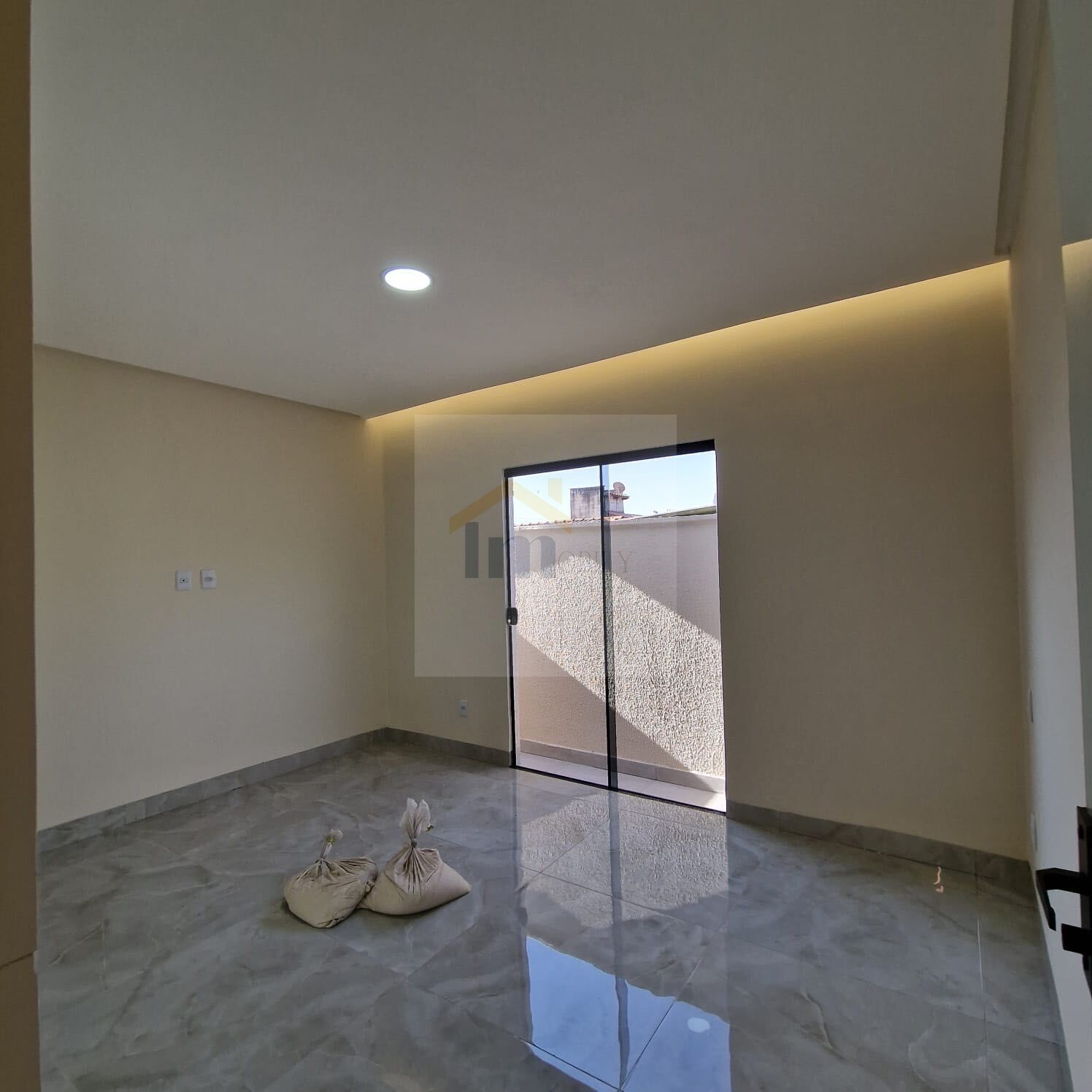 Casa à venda com 3 quartos, 118m² - Foto 3