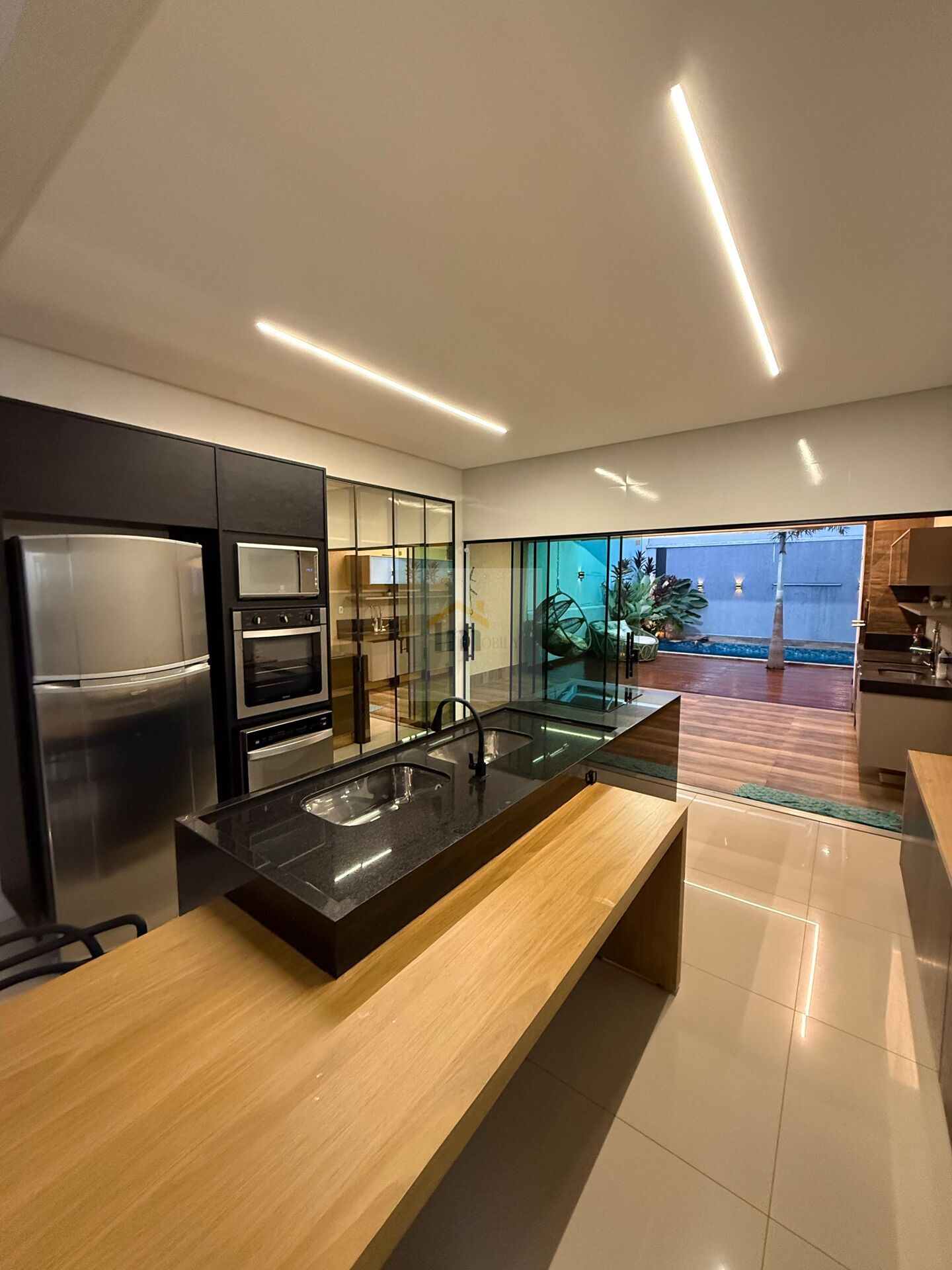 Casa, 4 quartos, 214 m² - Foto 1