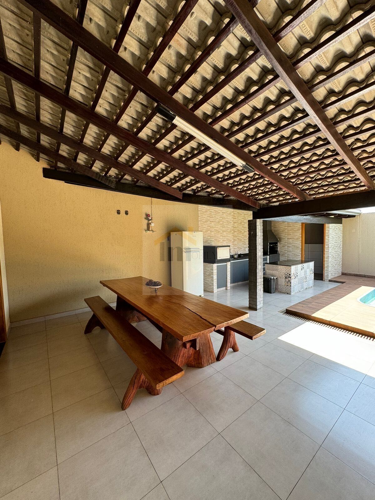 Casa à venda com 3 quartos, 180m² - Foto 5