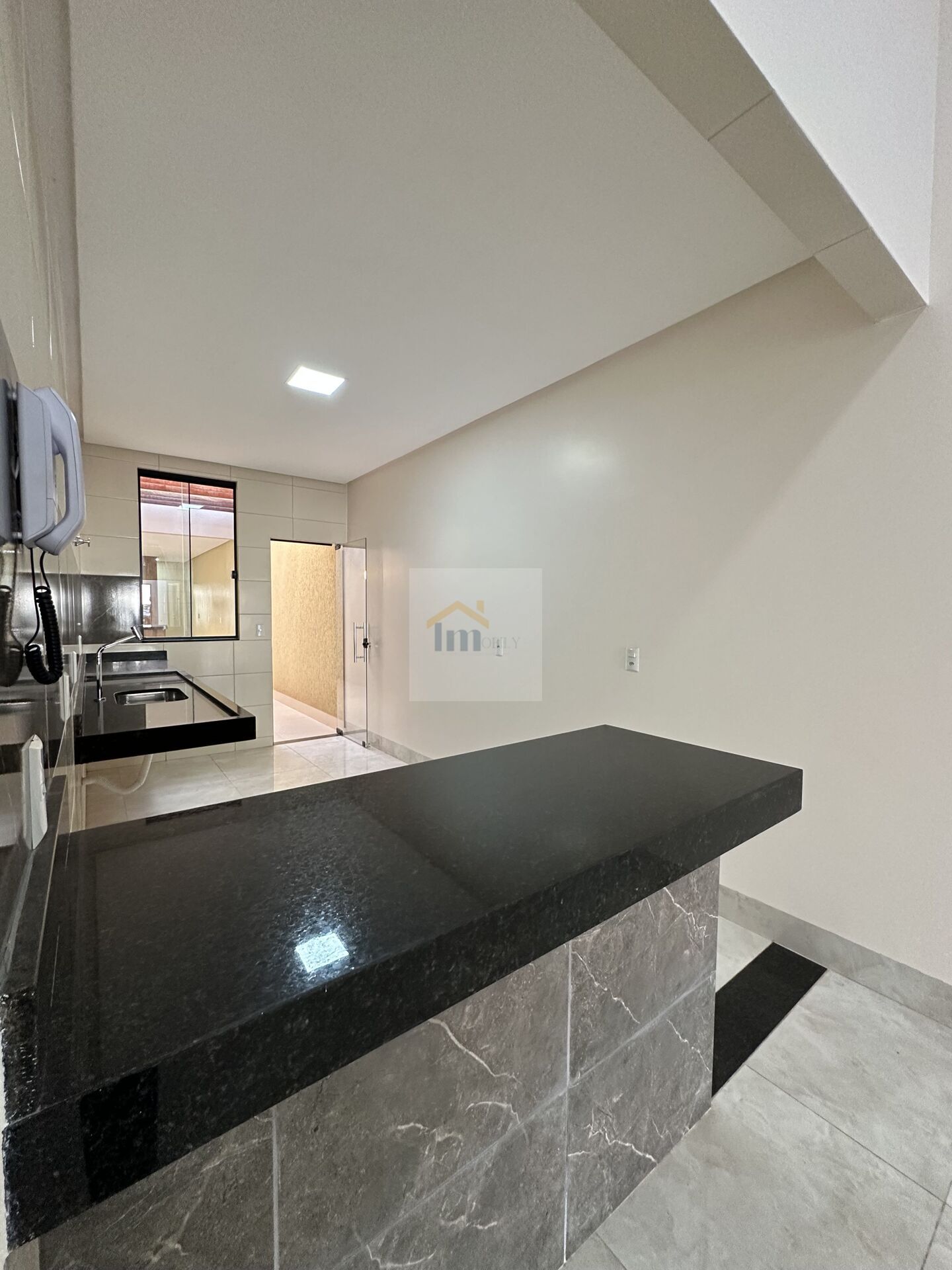 Casa à venda com 3 quartos, 150m² - Foto 2