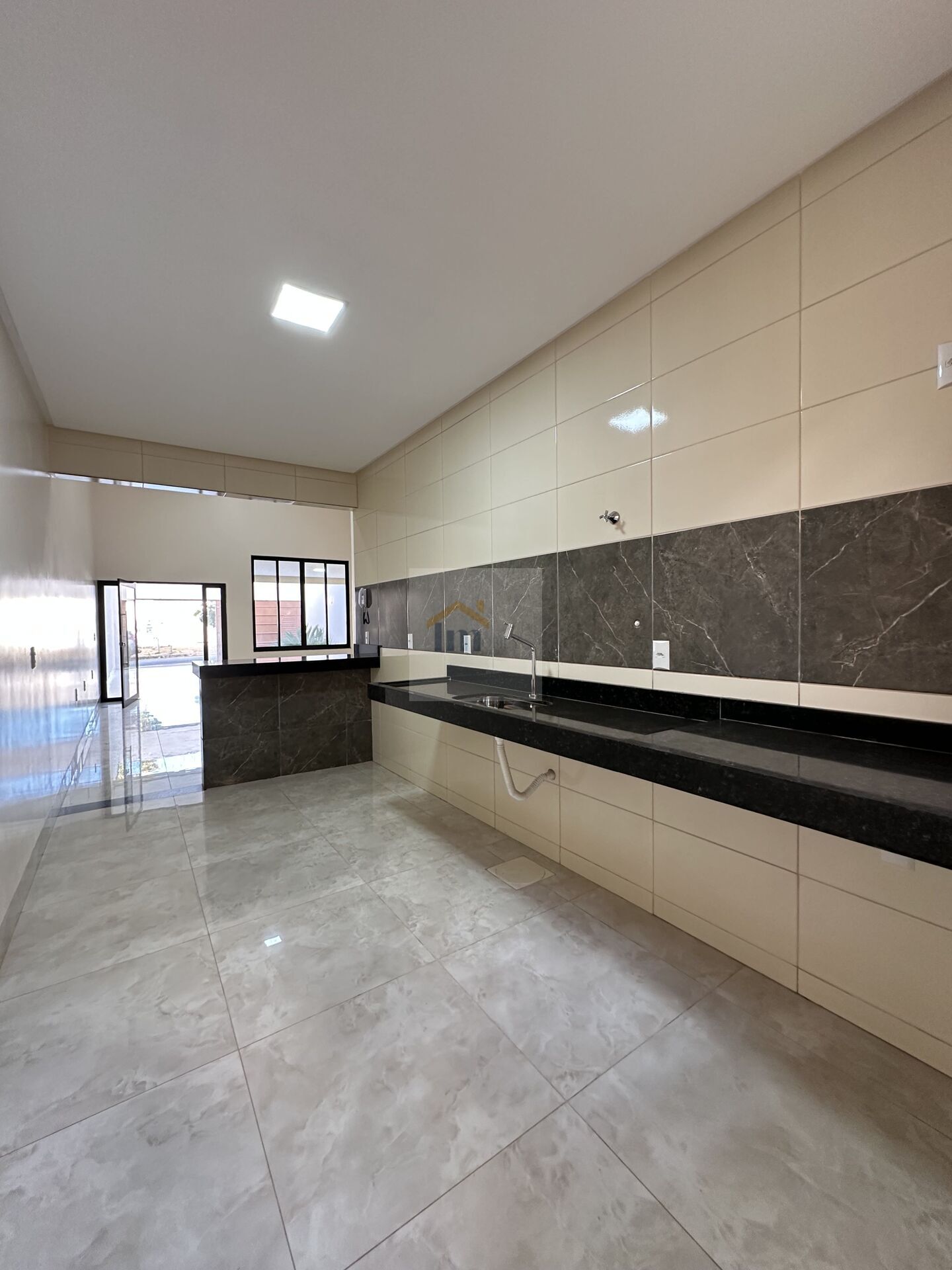 Casa à venda com 3 quartos, 150m² - Foto 11