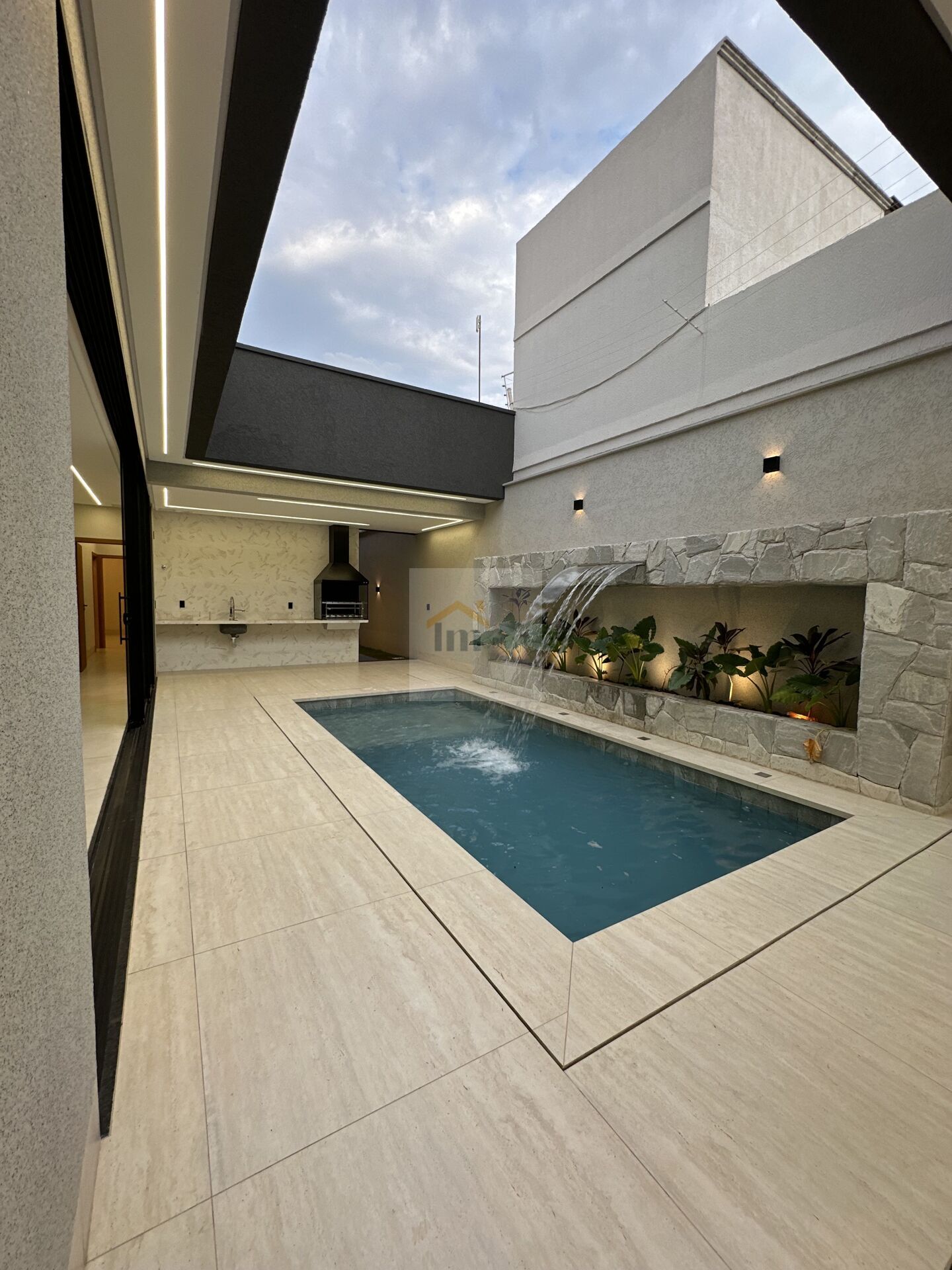 Casa, 3 quartos, 200 m² - Foto 9